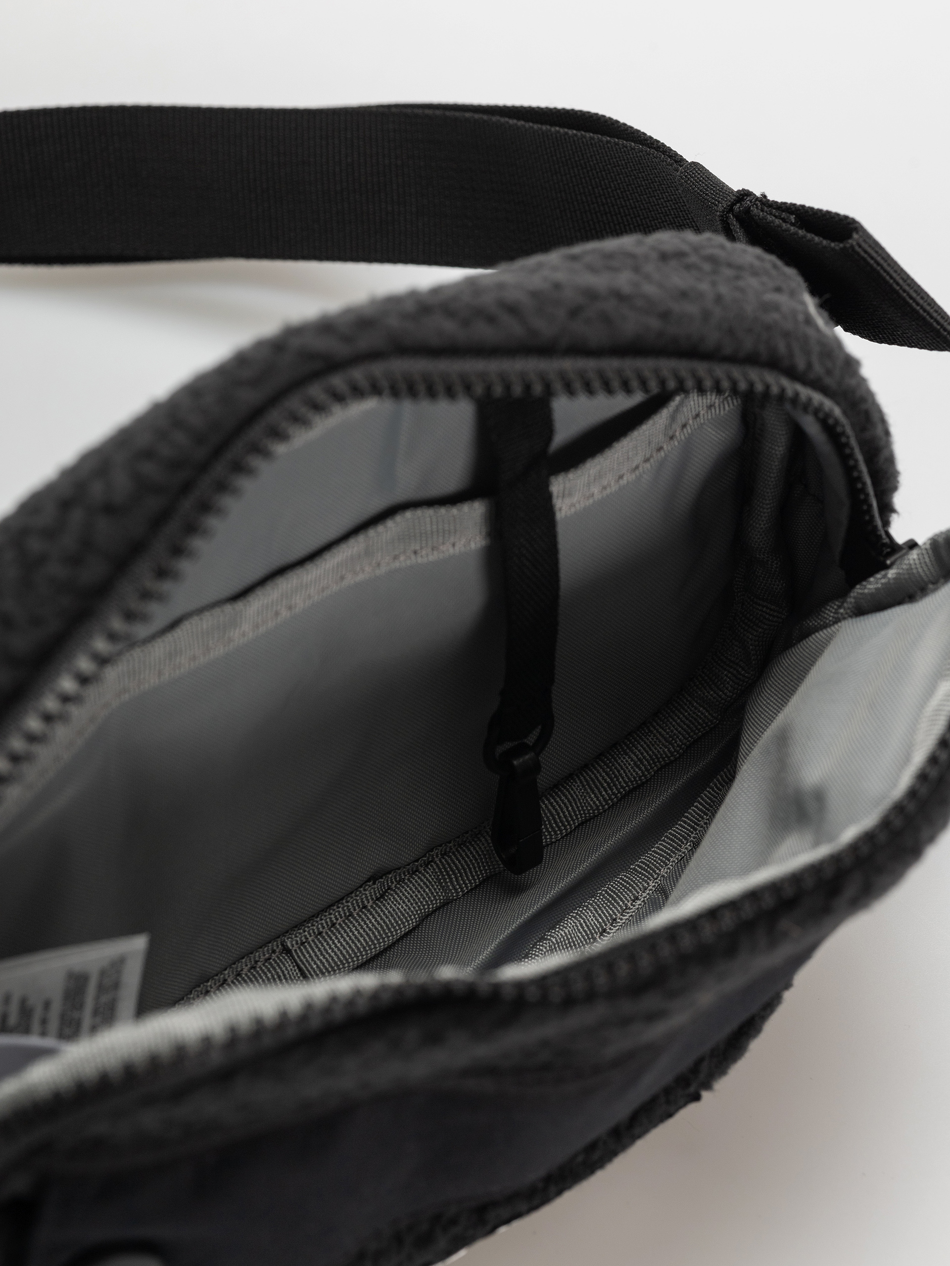 Ľadvinka Columbia Helvetia II (black)