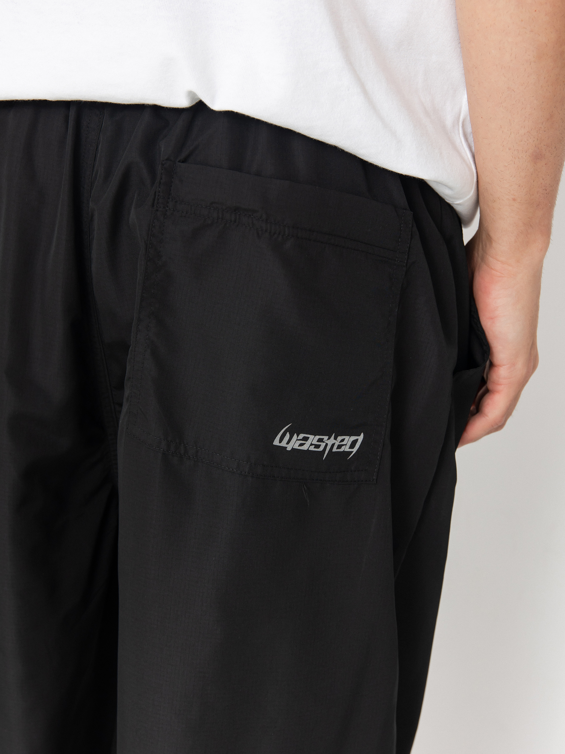 Nohavice Wasted Paris Blade Overpant (black)