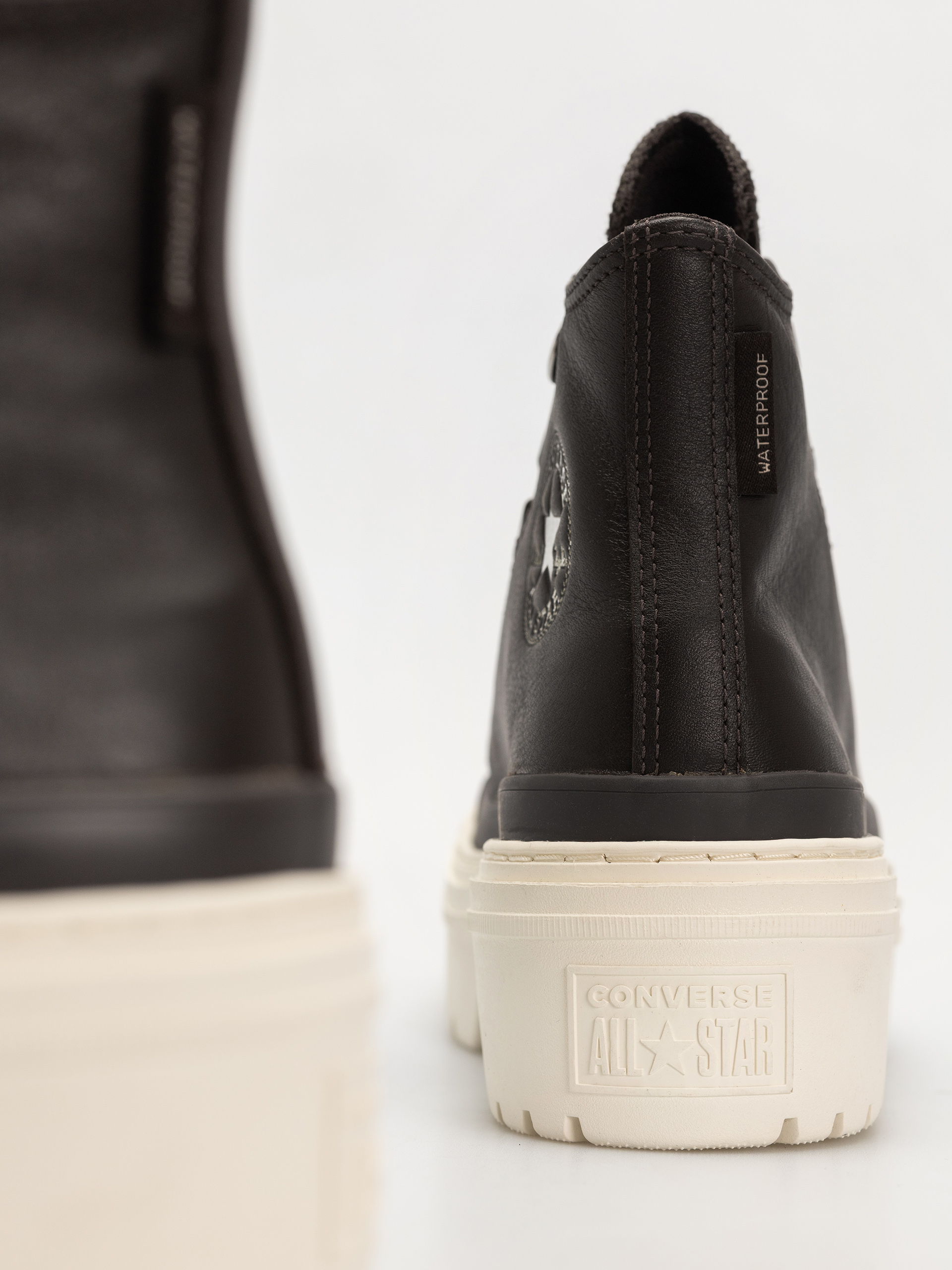 Topánky Converse Chuck Taylor All Star Lugged Heel Wmn (chocolate/tan)