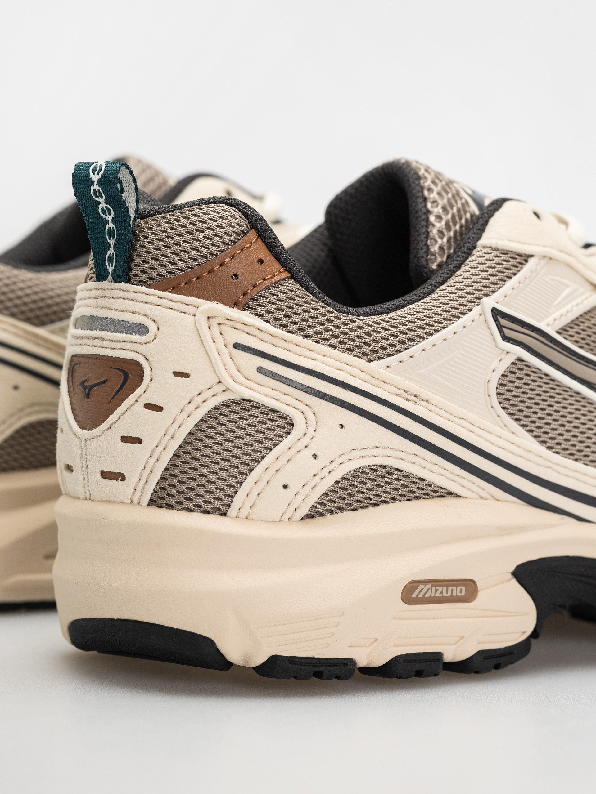 Topánky Mizuno MXR (vintage khaki/vintage khaki/summer sand)