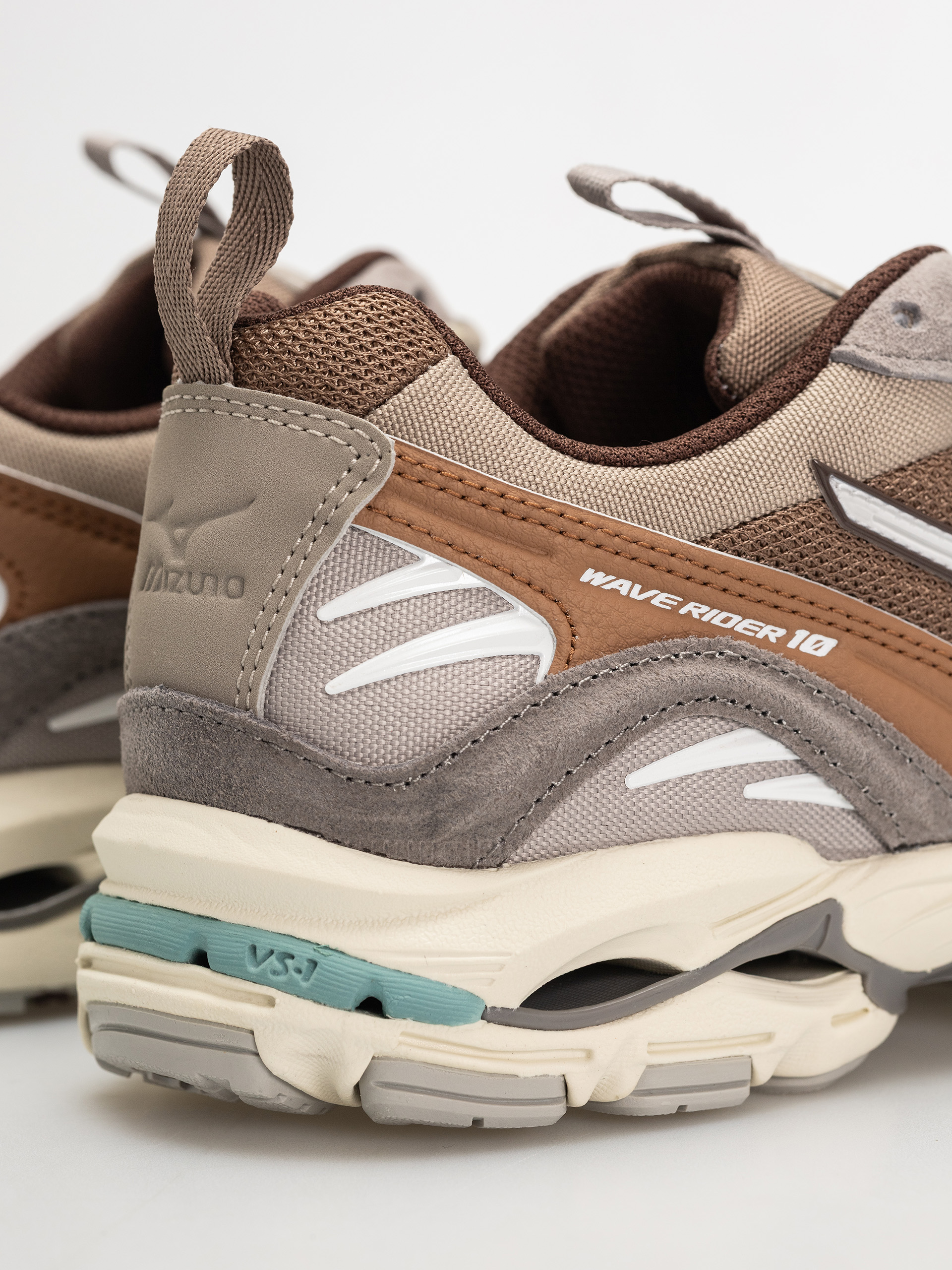 Topánky Mizuno Wave Rider 10 (fossil/white/thrush)