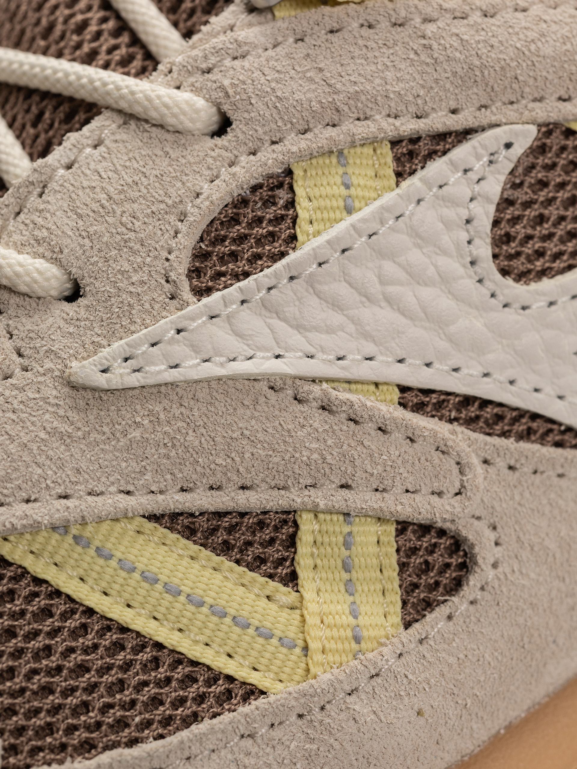 Topánky Mizuno Wave Mujin TL (fossil/snow white/summer sand)