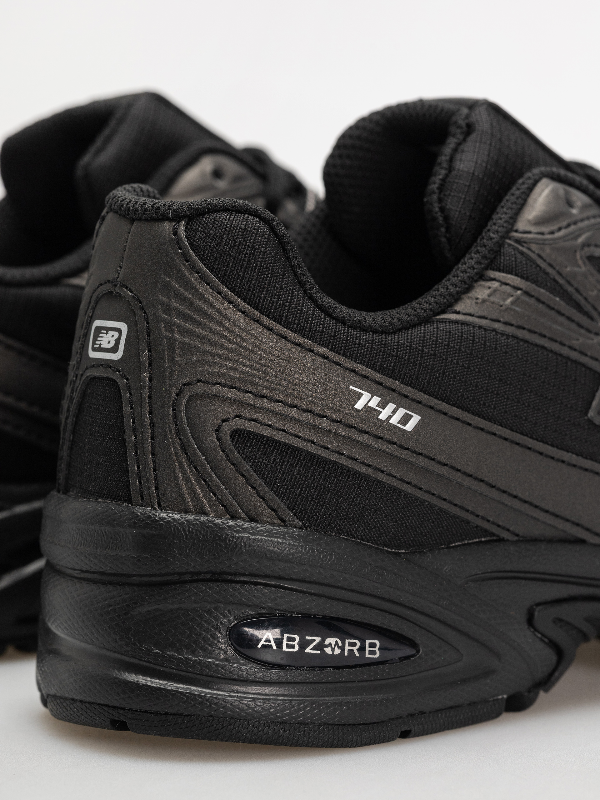 Topánky New Balance 740 (black)