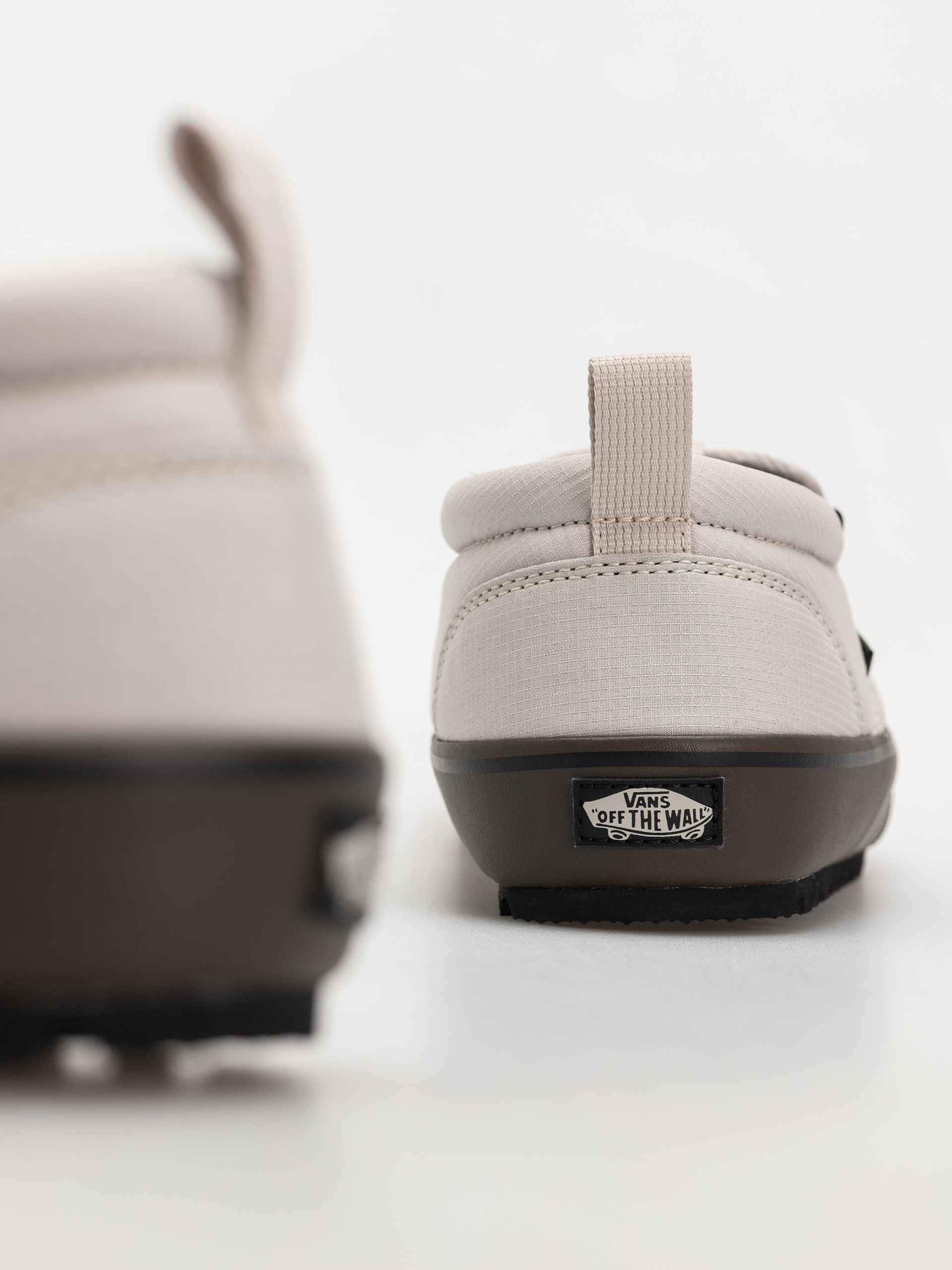 Topánky Vans Mte Snow Lodge Slipper Mid (oatmeal/gum)