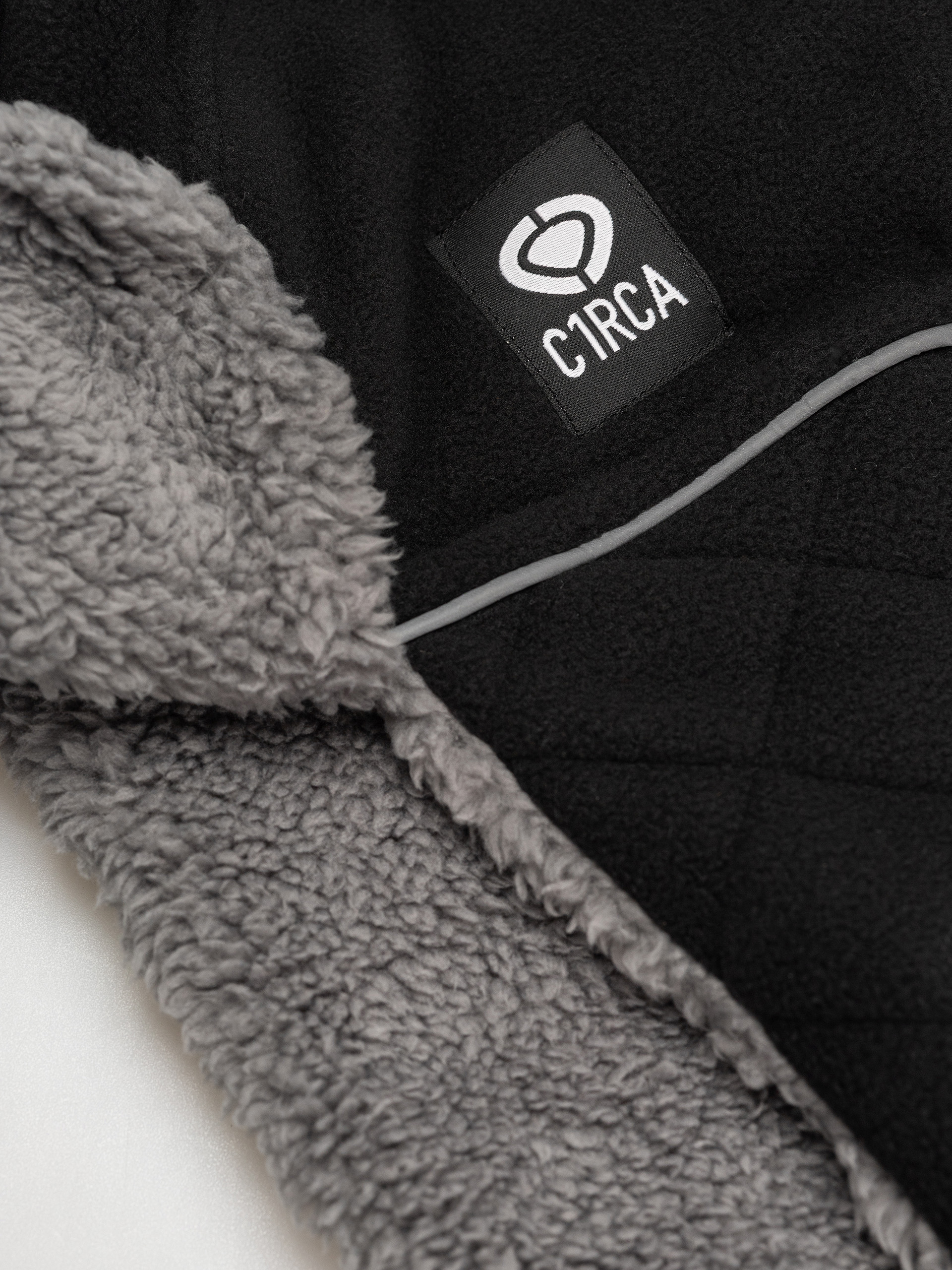 Šiltovka Circa Combat Trapper (black)