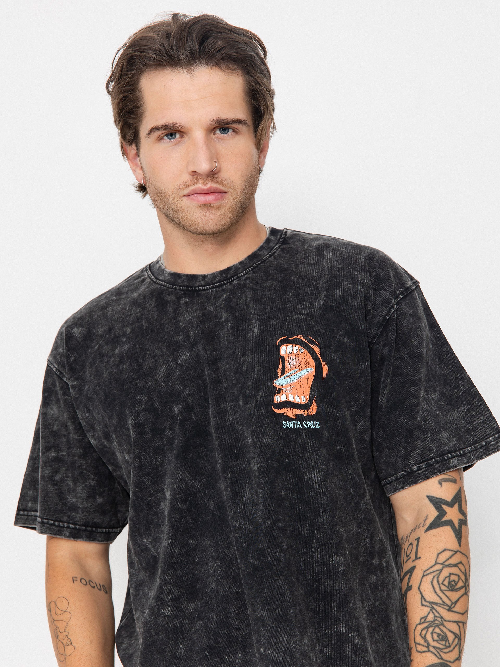 Tričko Santa Cruz VTG Screaming Connect (black acid wash)