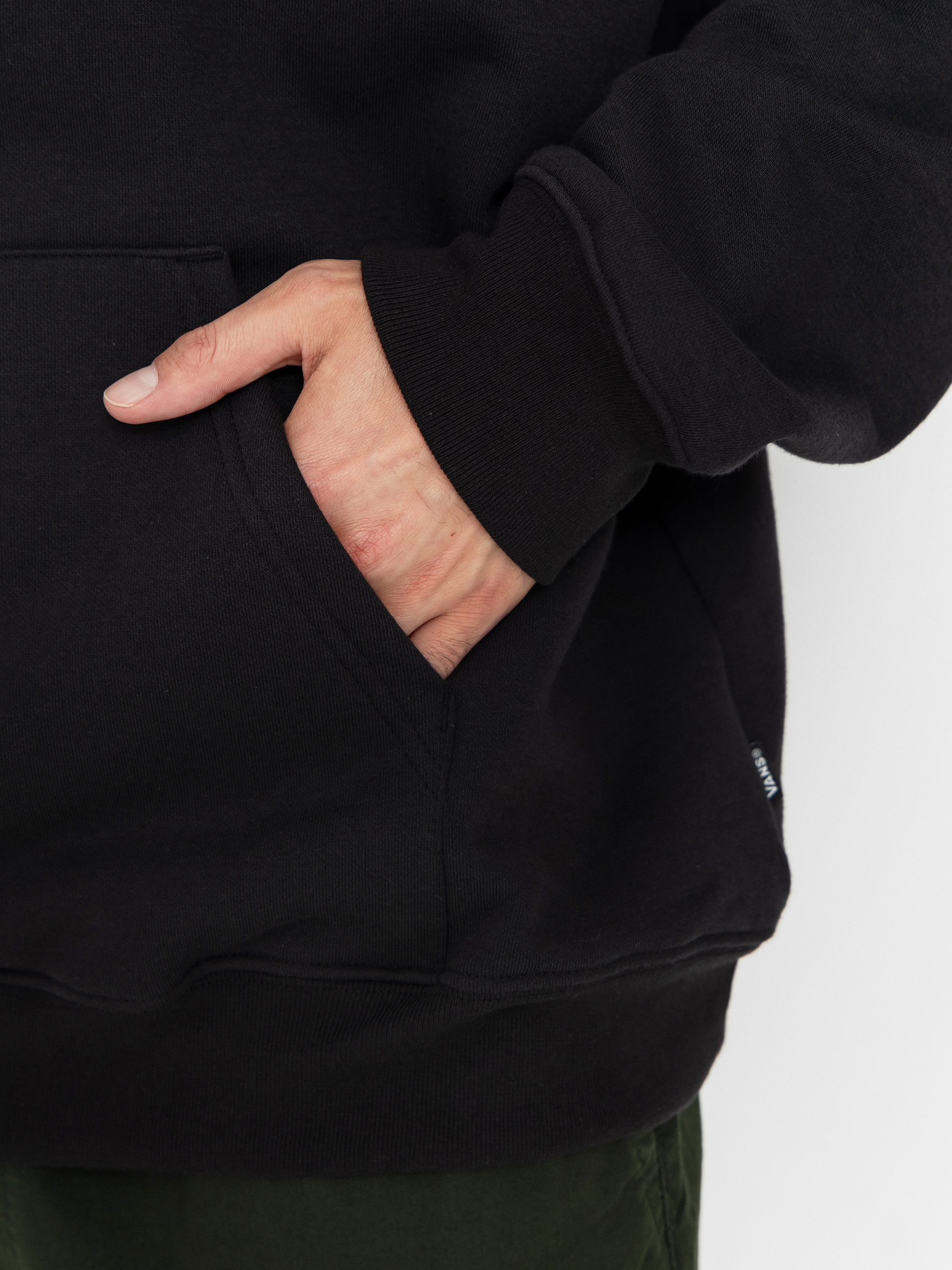 Mikina s kapucňou Vans Grown From The Ground Up HD (black)