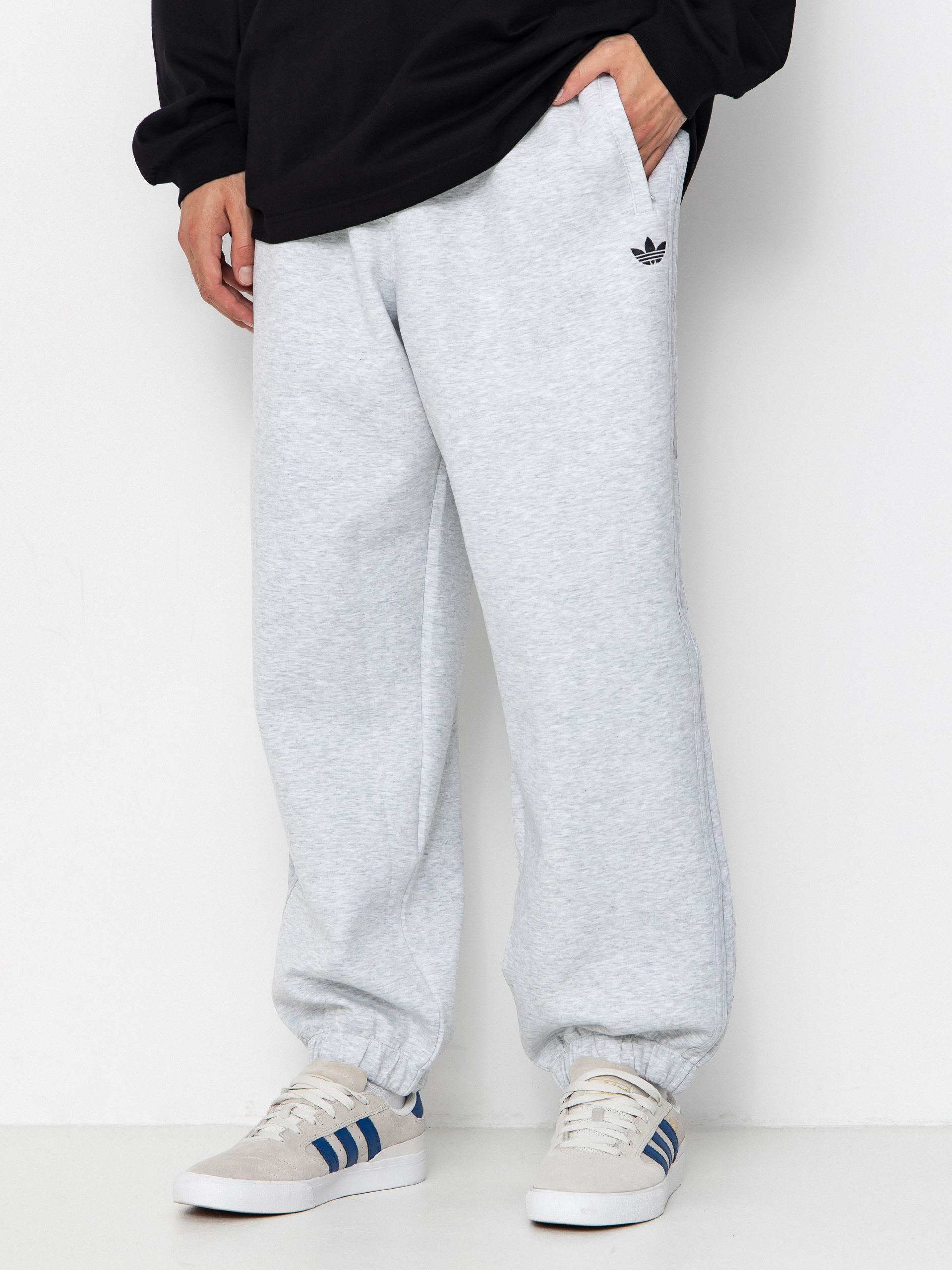 Nohavice adidas Tech Fleece (lgreyh/black)
