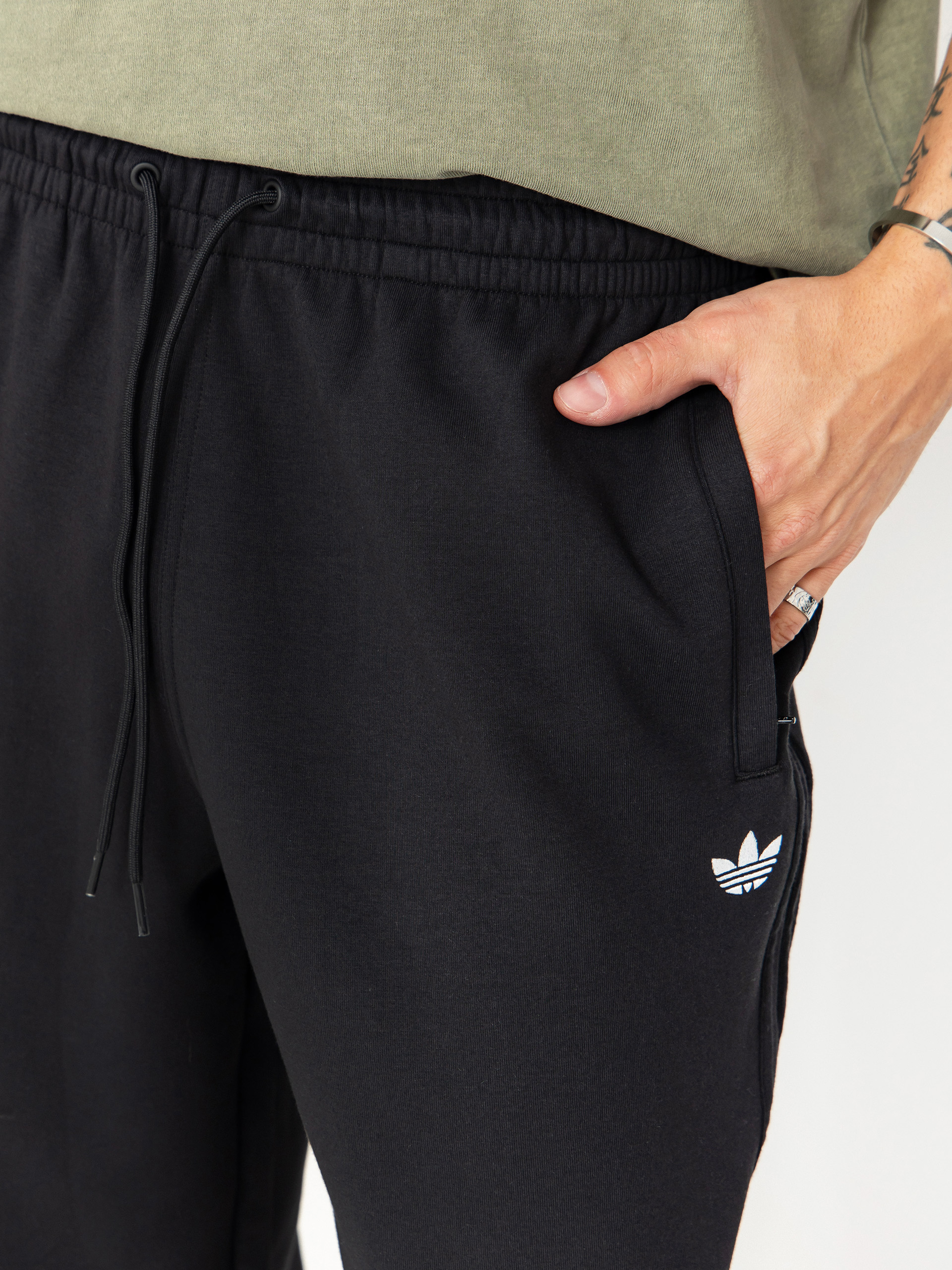 Nohavice adidas Tech Fleece (black/white)