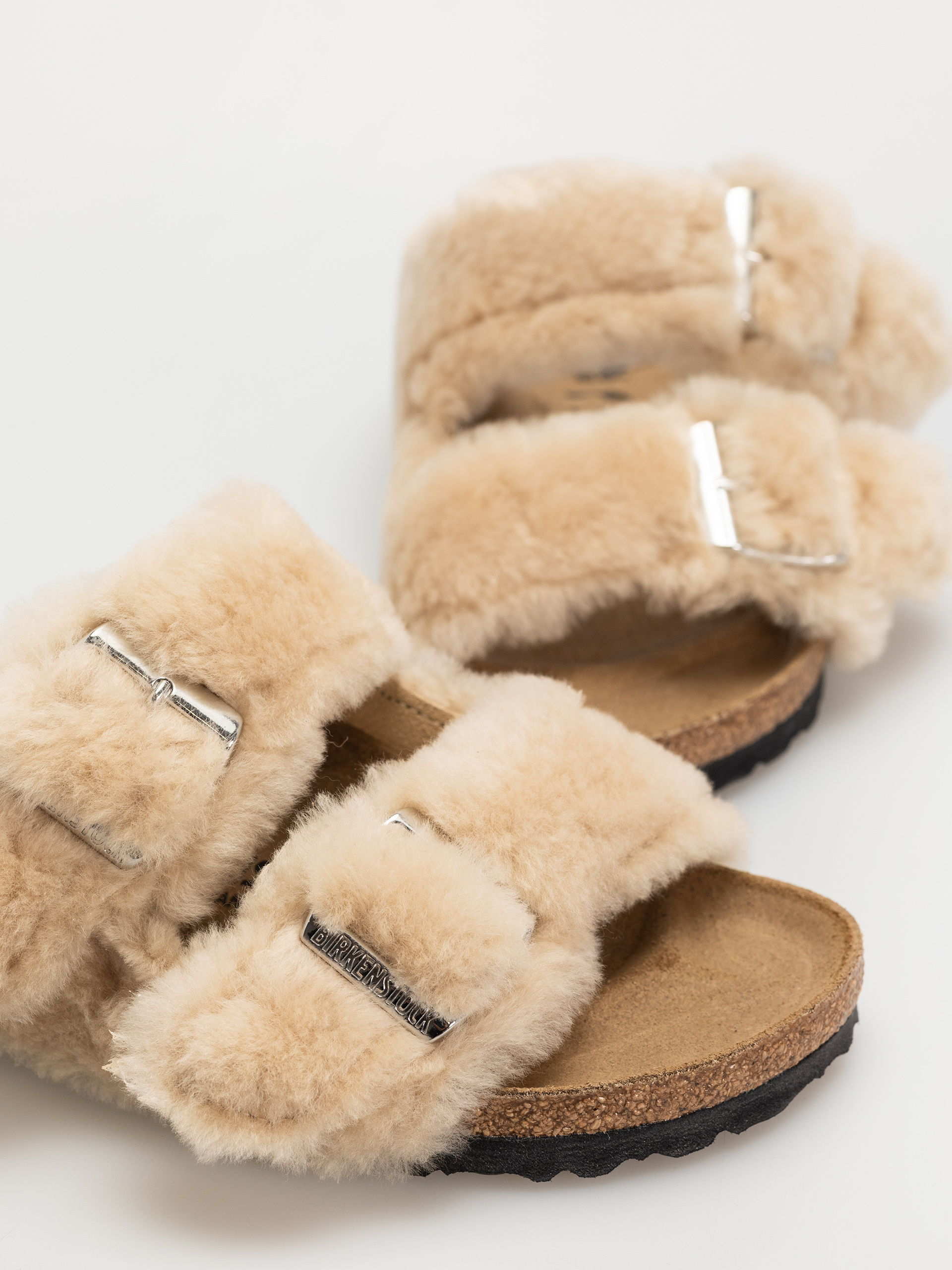 Šľapky Birkenstock Arizona Shearling Cover Upper Narrow Wmn (sandcastle)