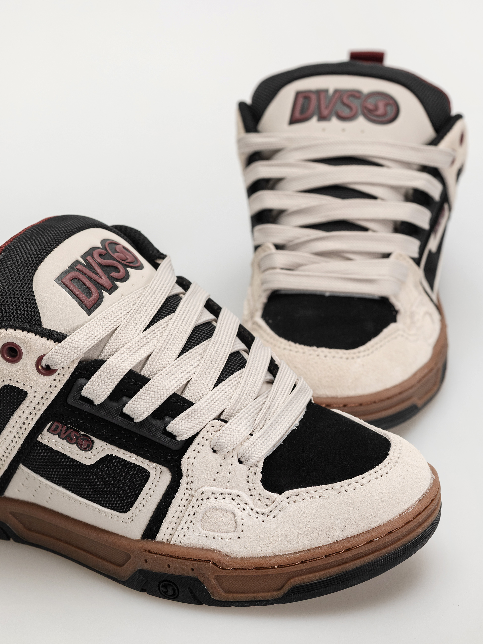 Topánky DVS Comanche (slv/gry/blk/ruby wine)