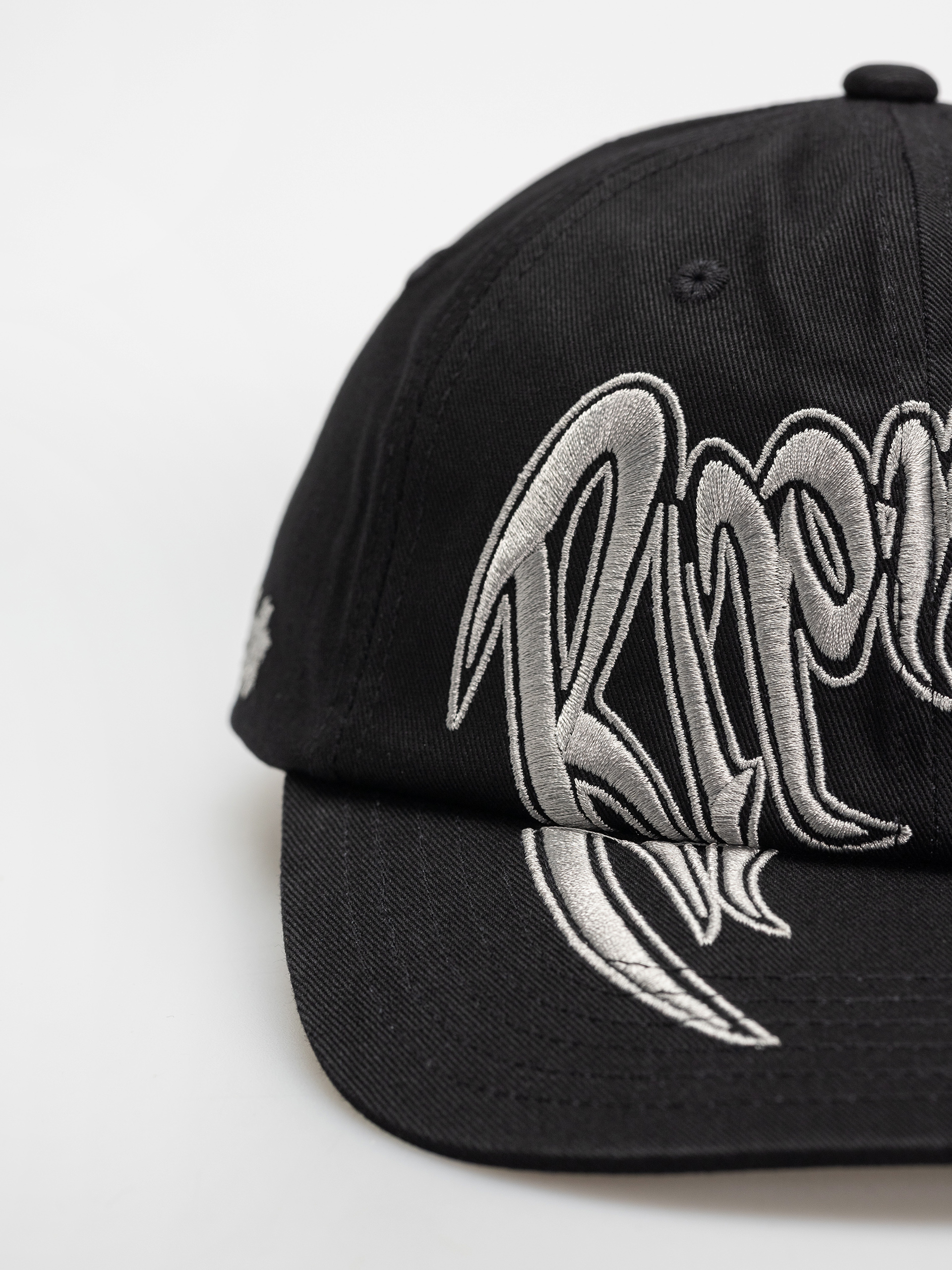 Šiltovka RipNDip Different Day Dad (black)