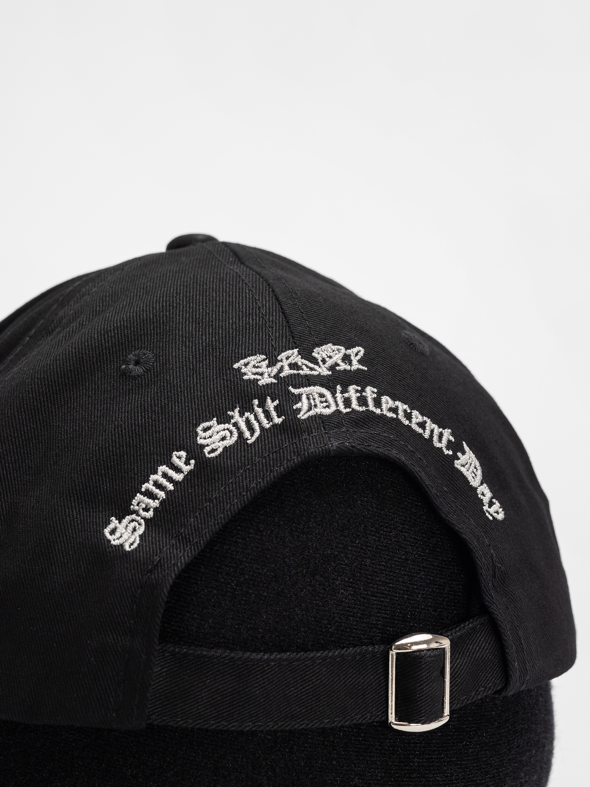 Šiltovka RipNDip Different Day Dad (black)
