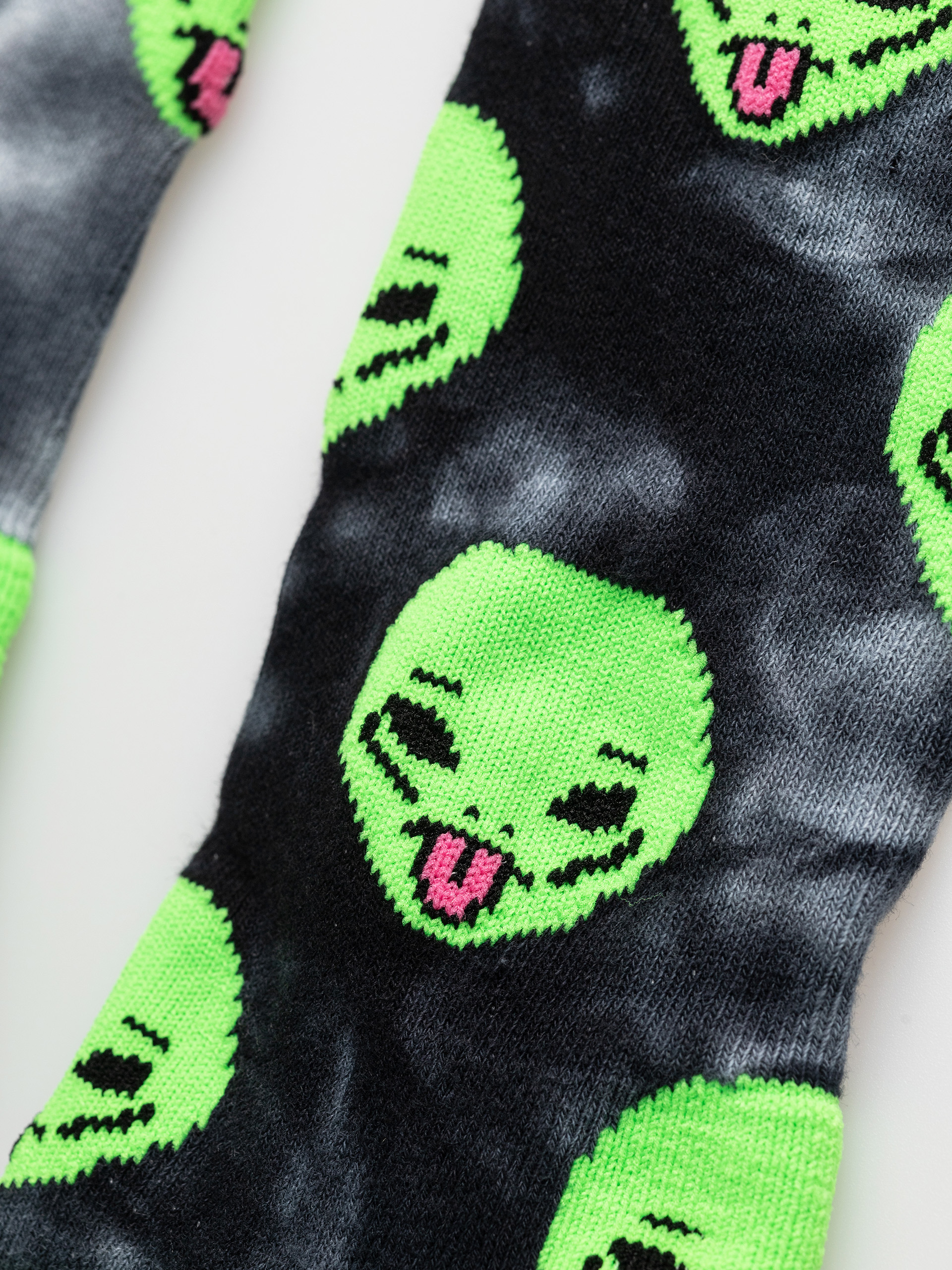Ponožky RipNDip We Out Here (black lighting wash)