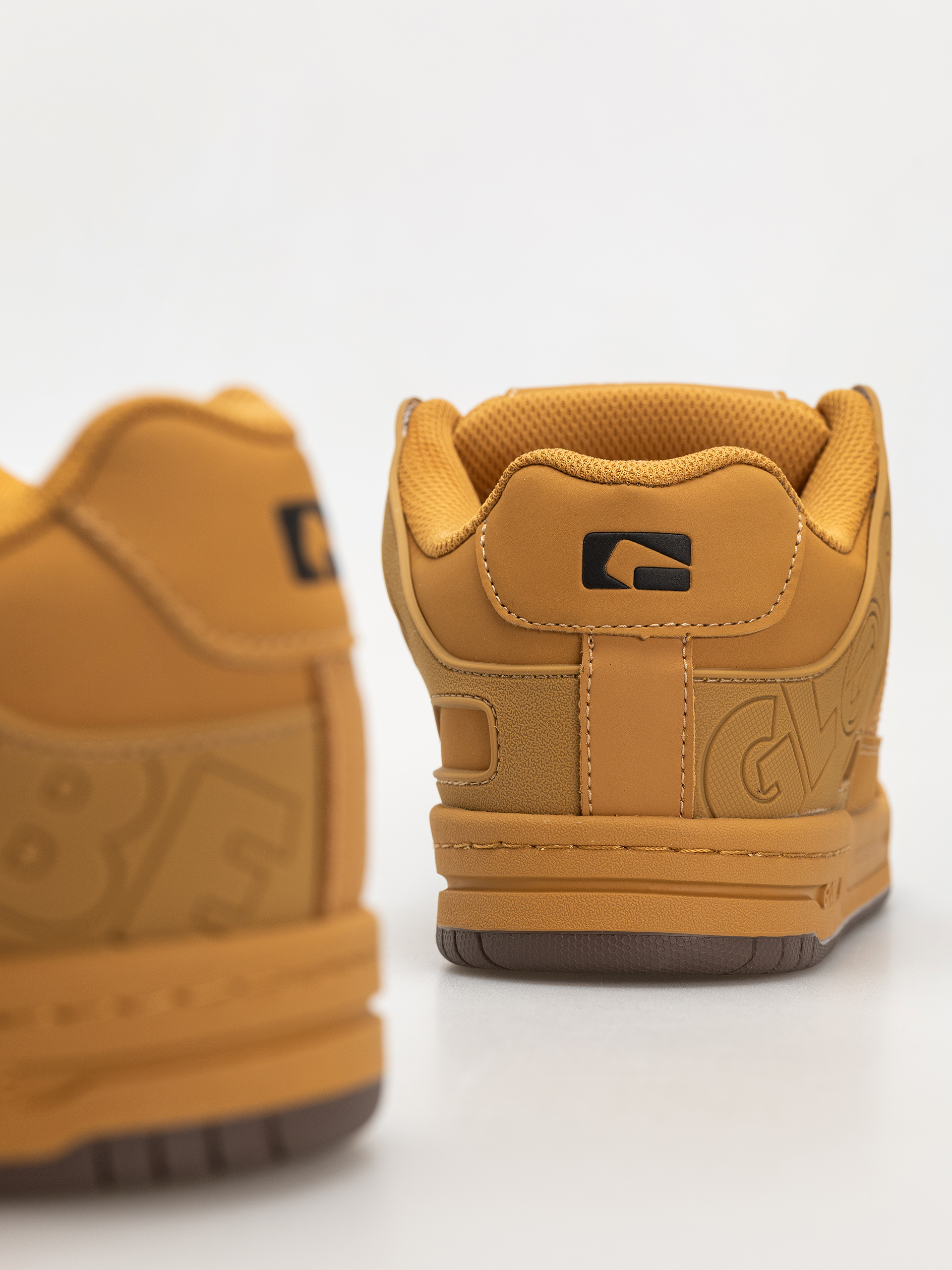 Topánky Globe Tilt (honey/gum)