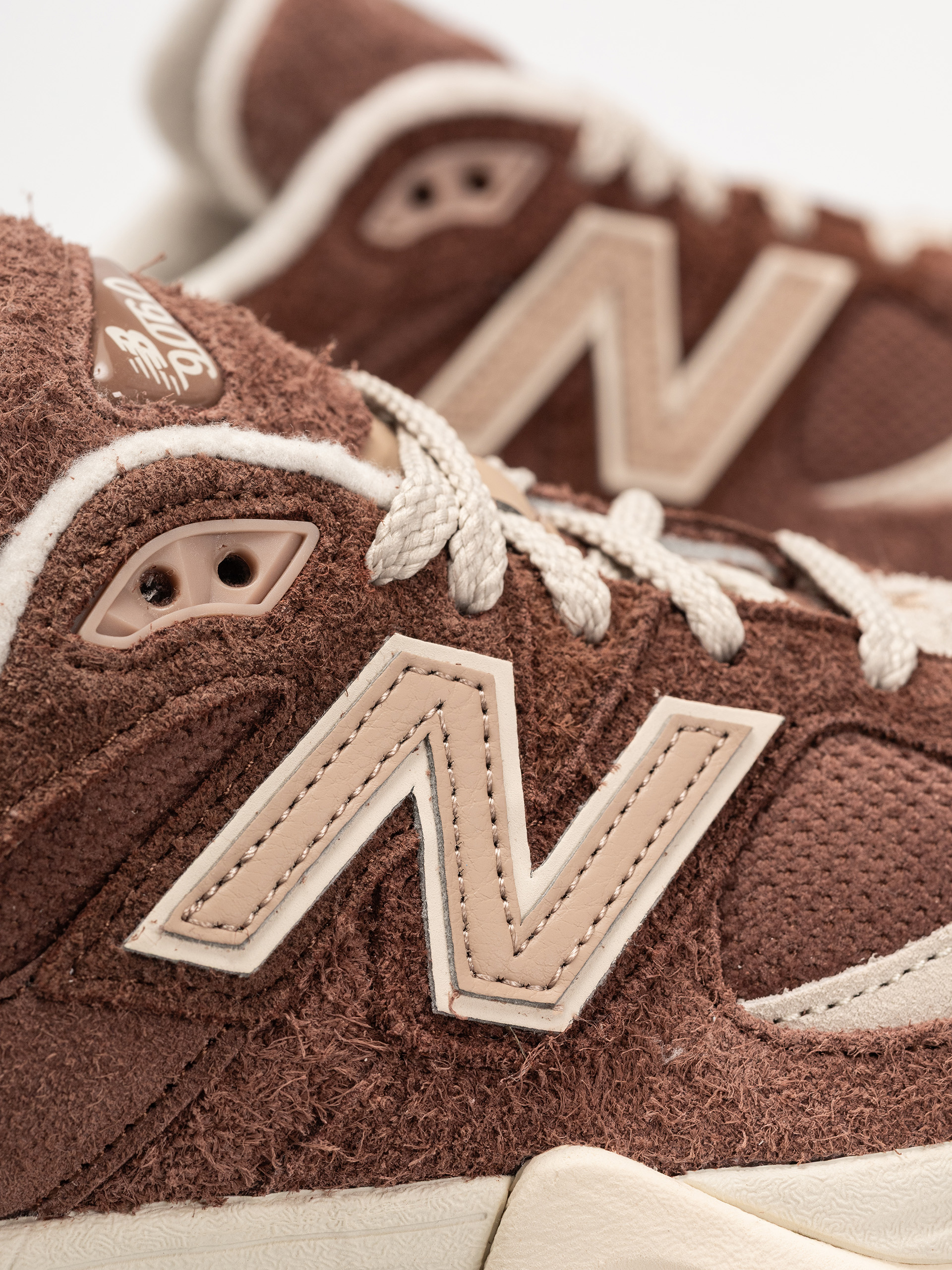 Topánky New Balance 9060 (rich oak)