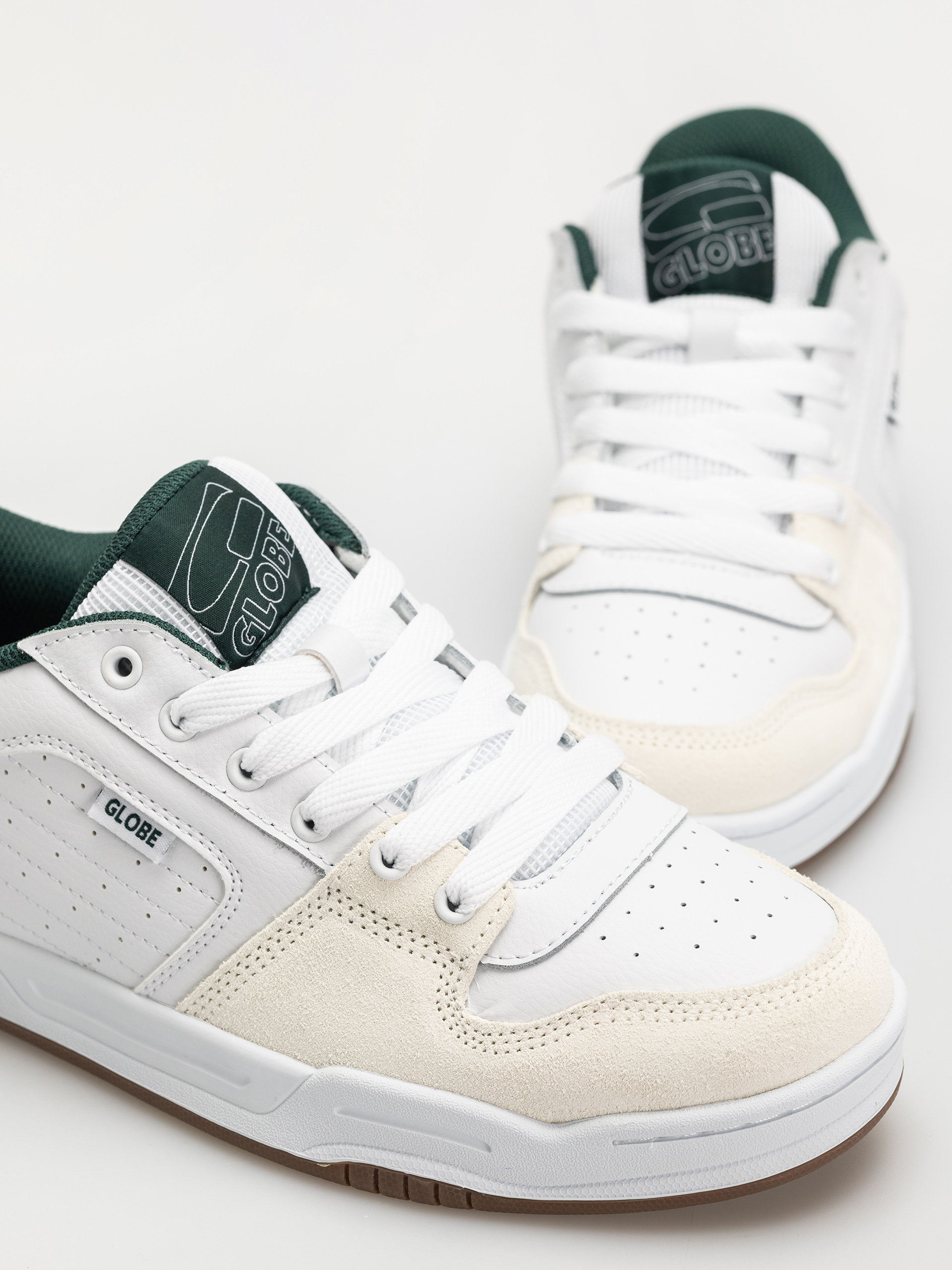 Topánky Globe Mojo 2.0 (white/pine)
