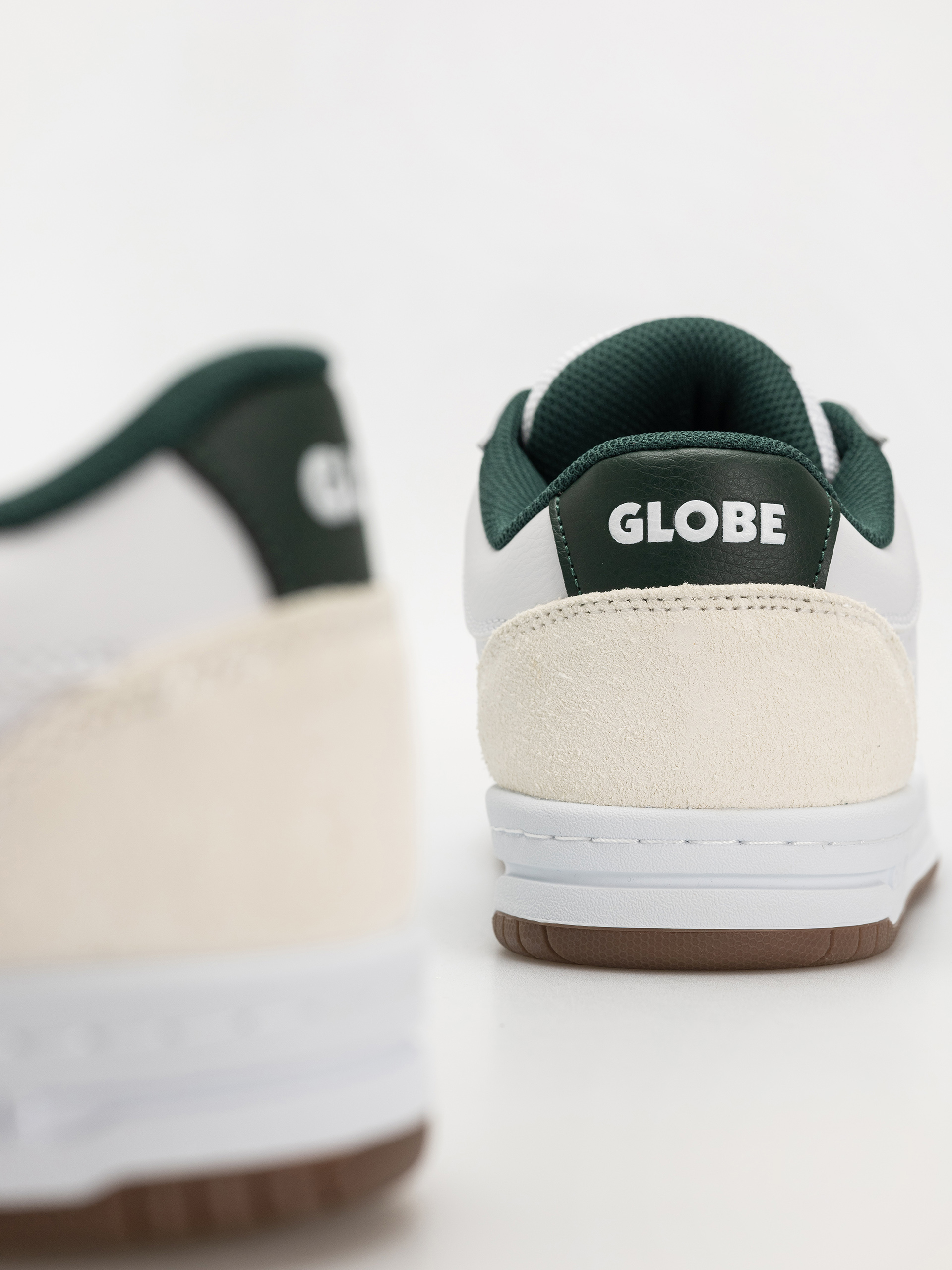 Topánky Globe Mojo 2.0 (white/pine)