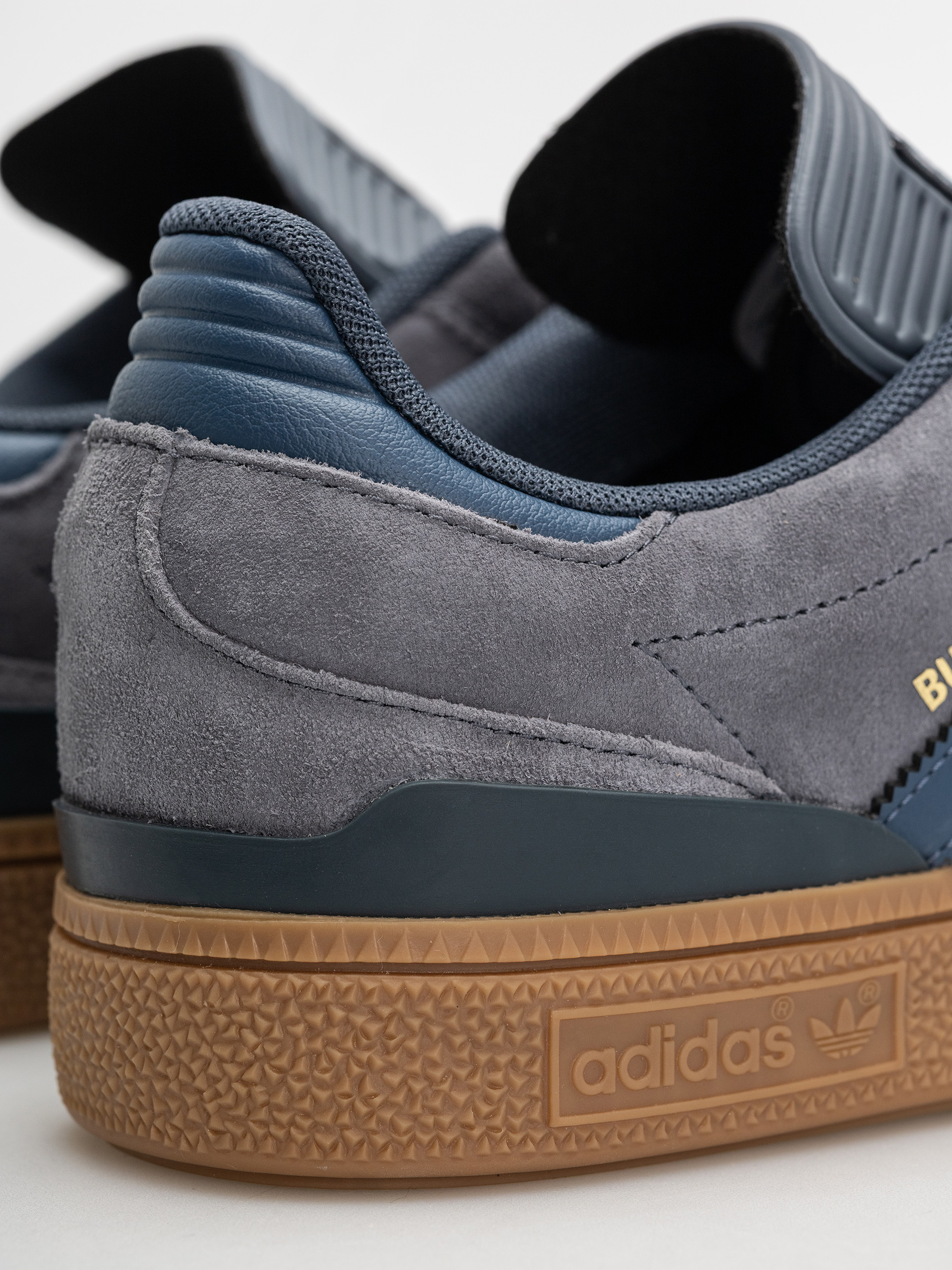 Topánky adidas Busenitz (onix/prloin/gum4)