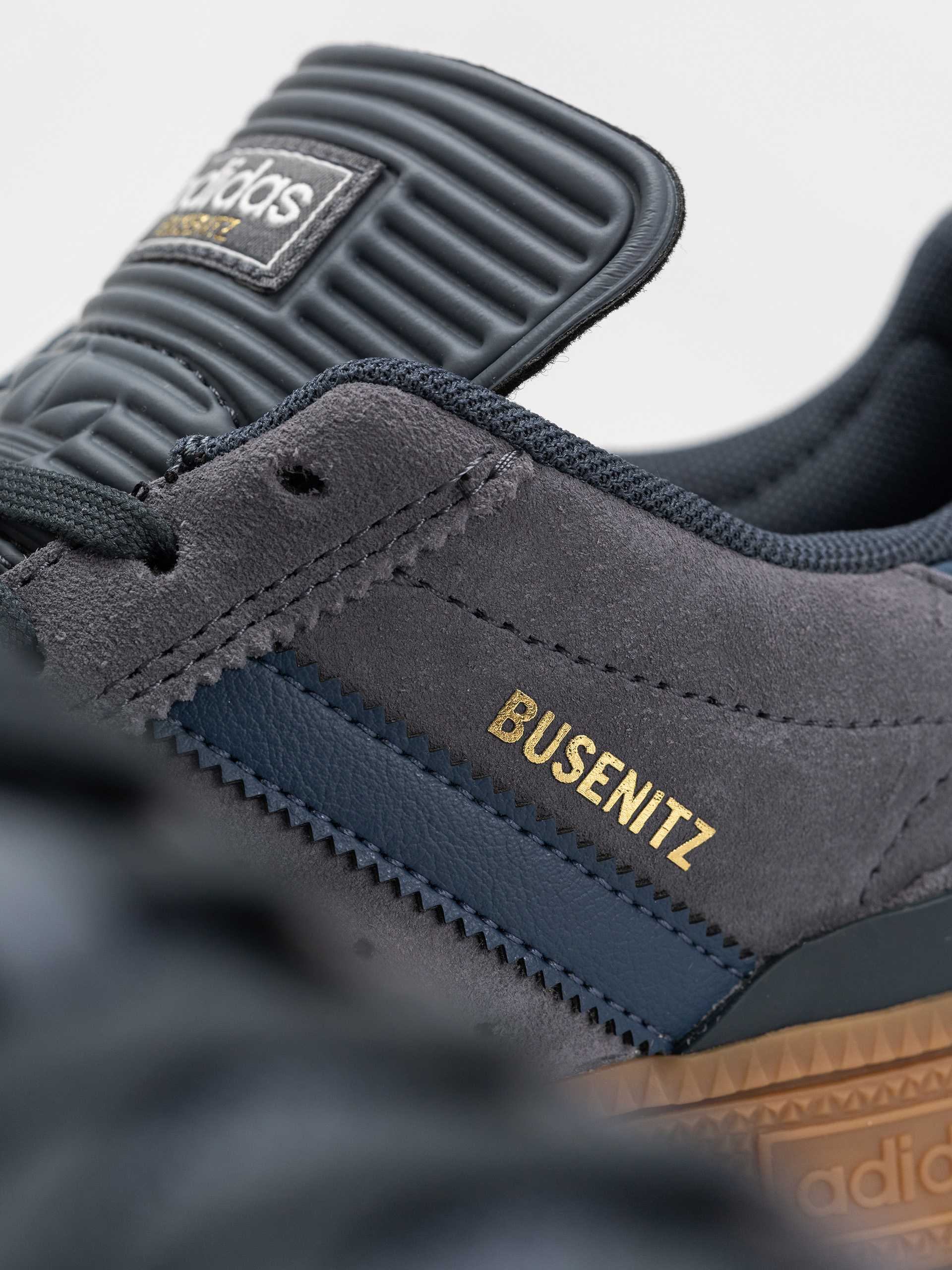 Topánky adidas Busenitz (onix/prloin/gum4)