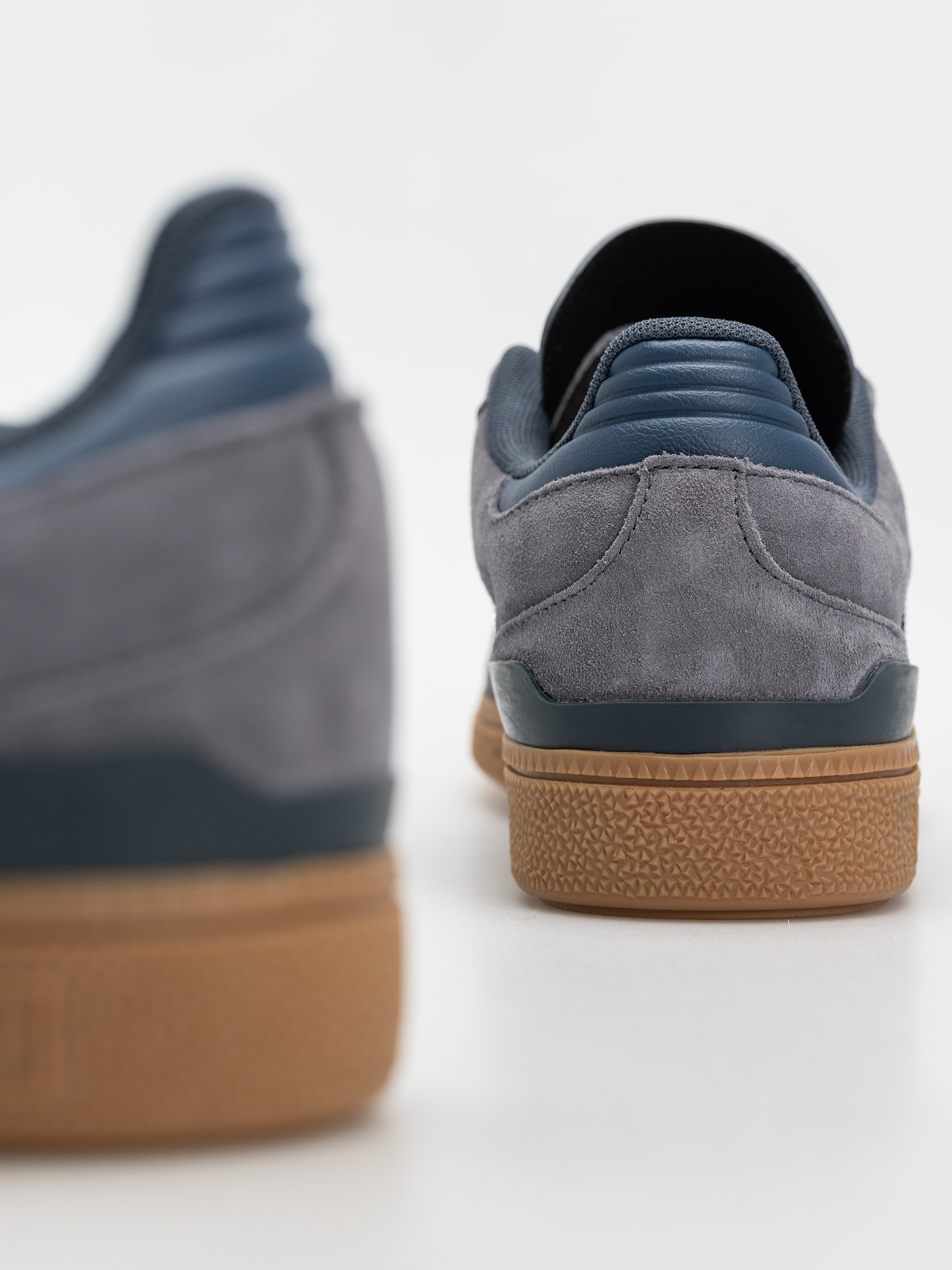 Topánky adidas Busenitz (onix/prloin/gum4)