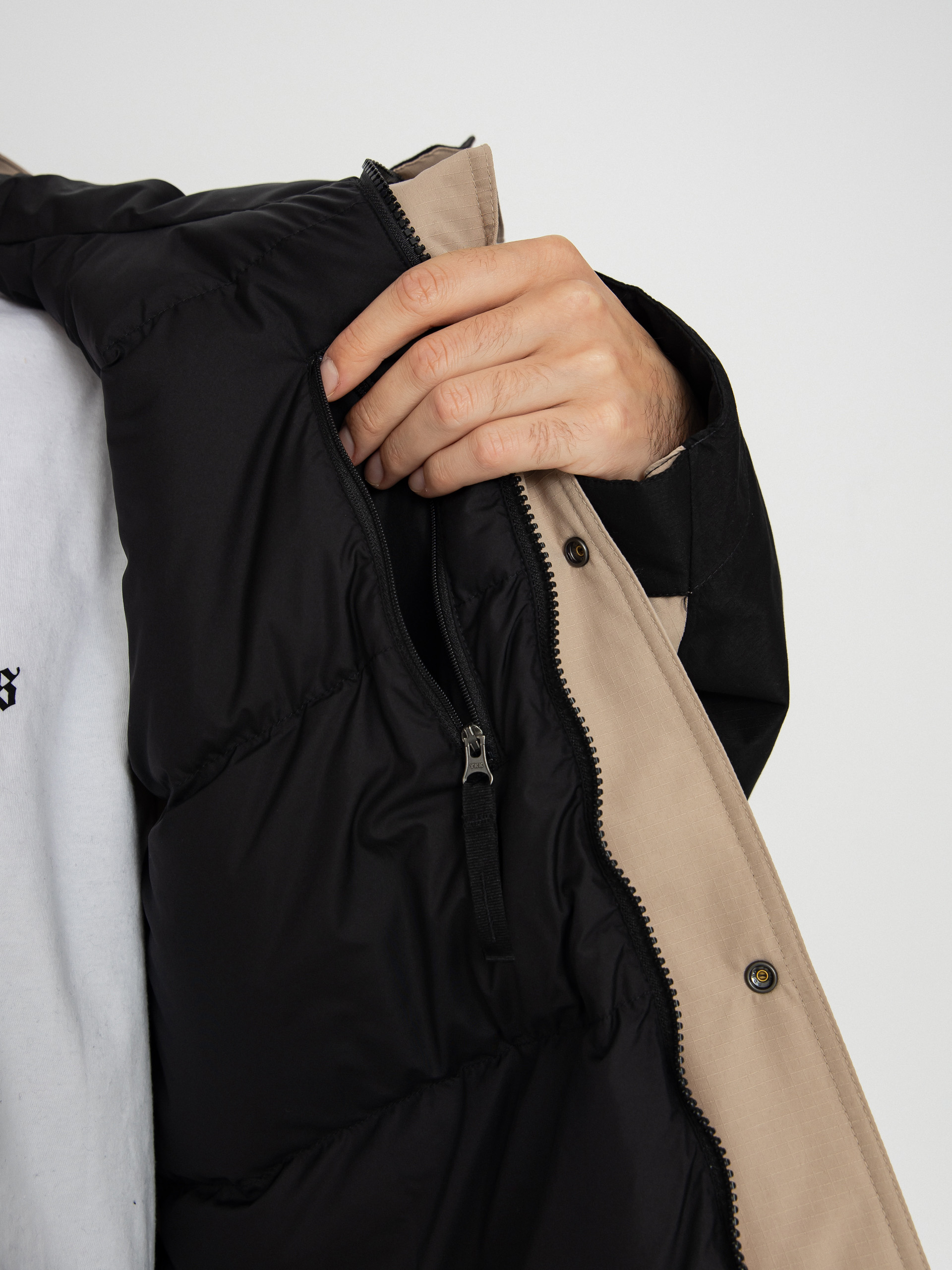 Bunda The North Face Mountain Down (mushroom grey/tnf black)