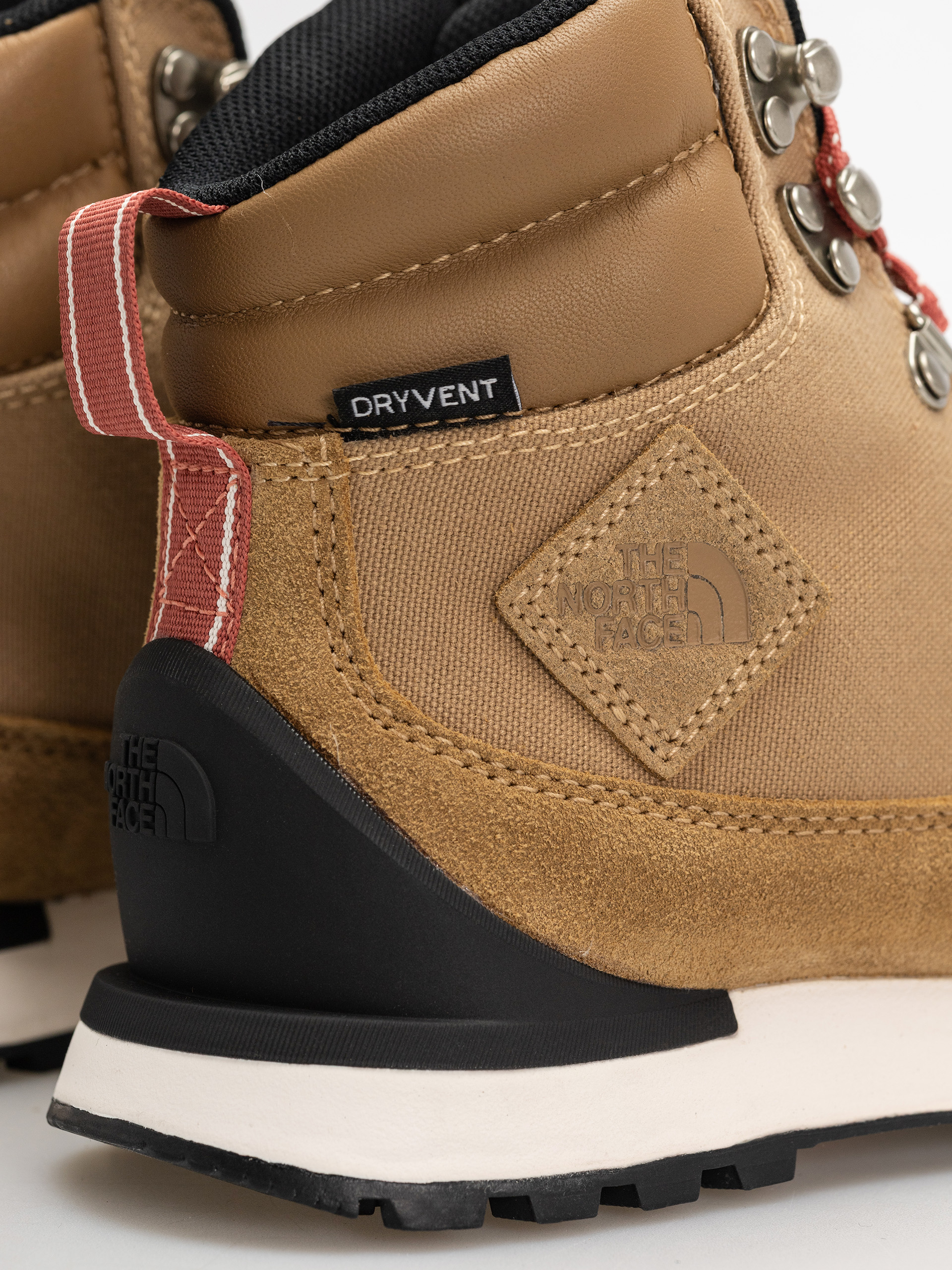 Topánky The North Face Back To Berkeley Iv Textile Wp Wmn (sahara/mars dust)