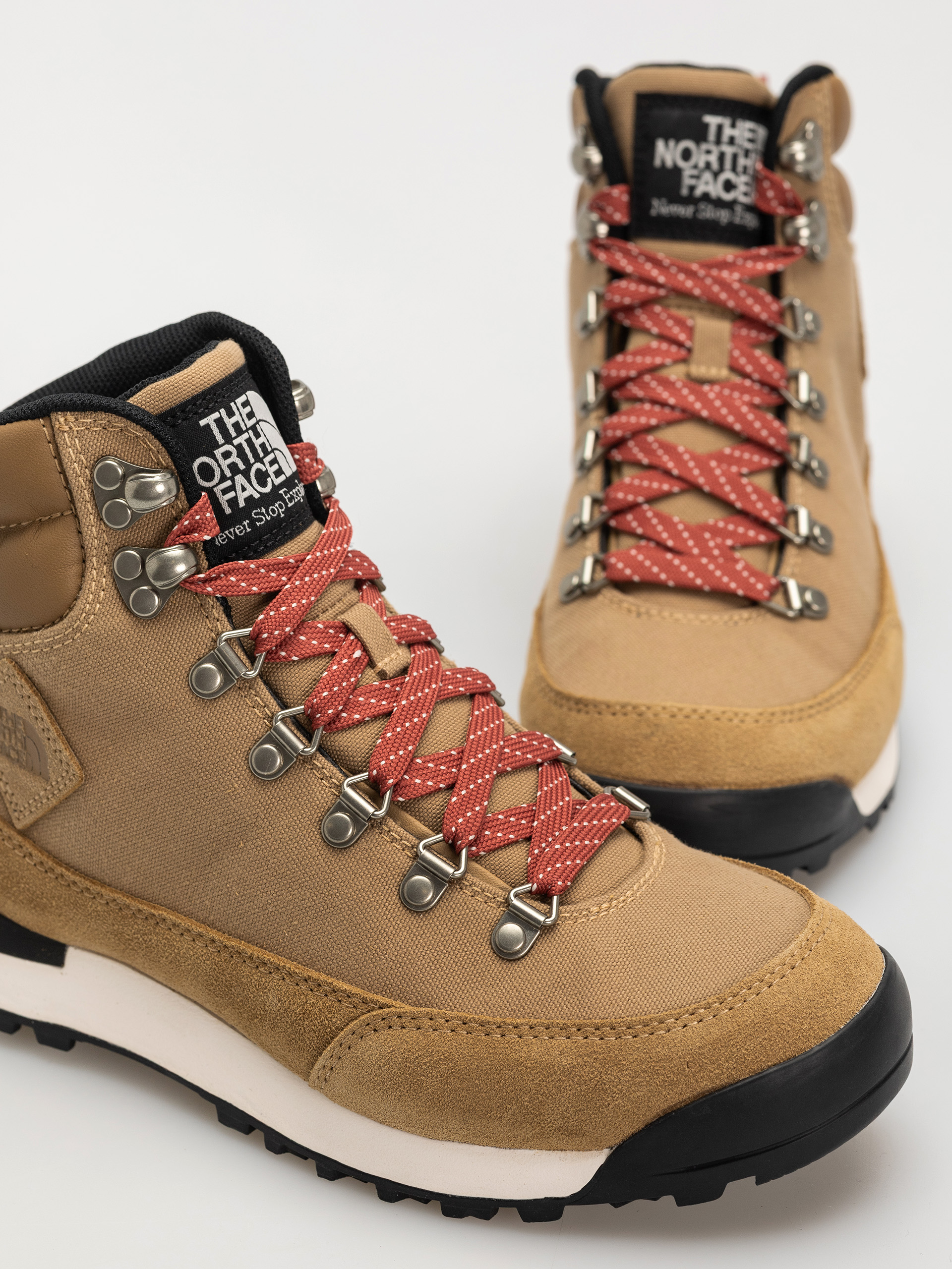 Topánky The North Face Back To Berkeley Iv Textile Wp Wmn (sahara/mars dust)