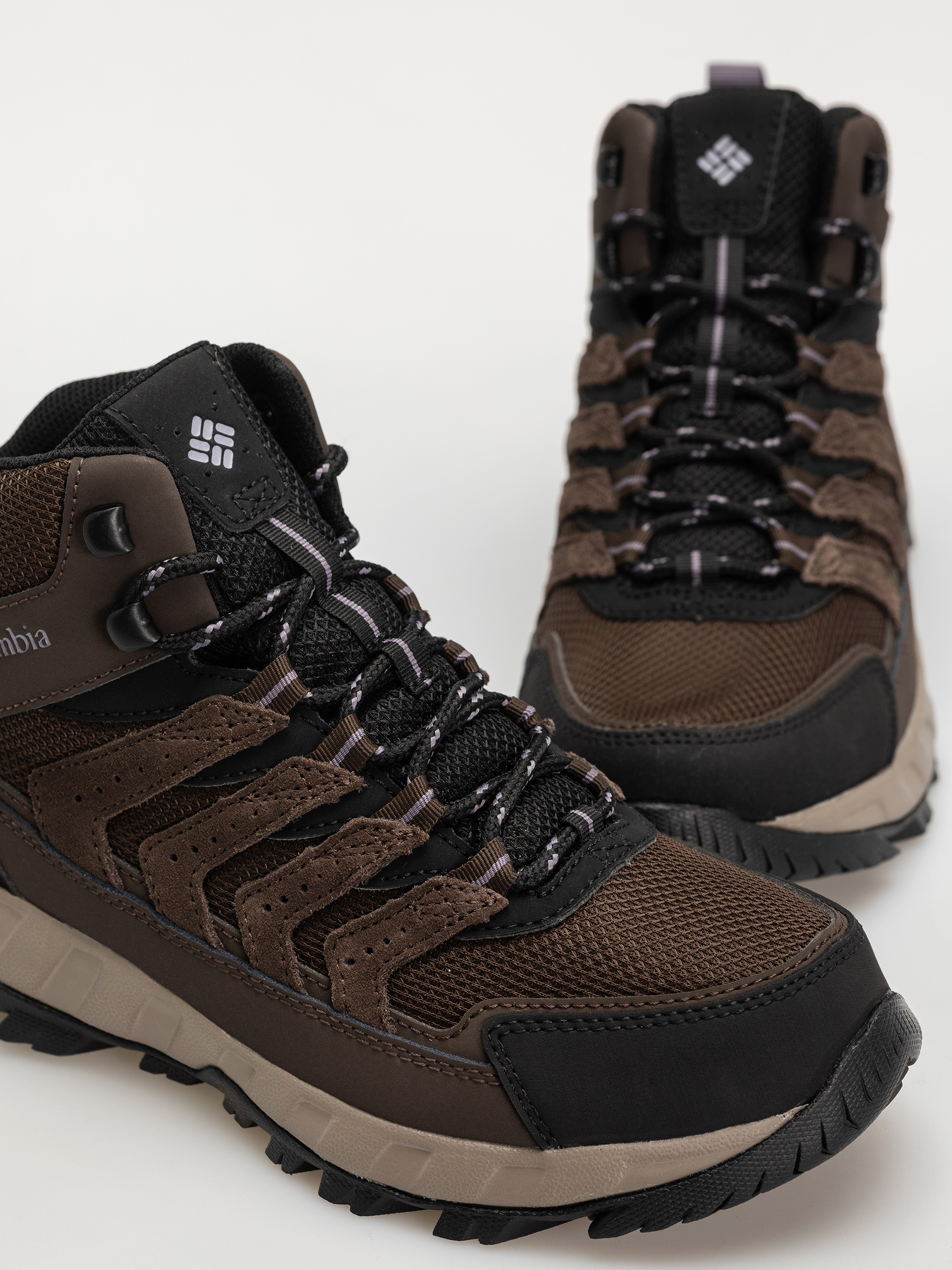 Topánky Columbia Strata Trail Mid WP Wmn (cordovan/granite purple)