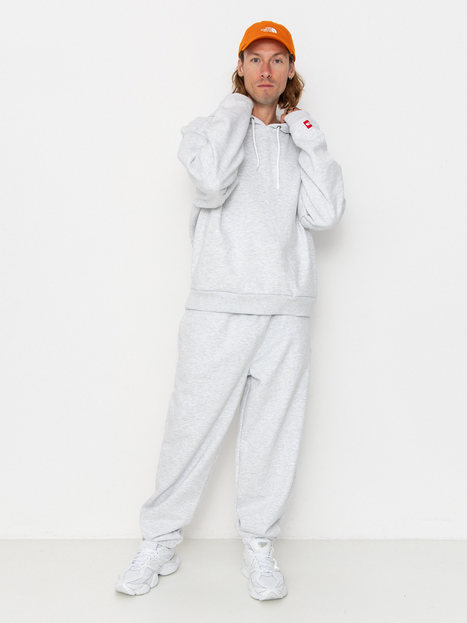 Mikina s kapucňou The North Face Red Box HD (tnf classic grey heathe)