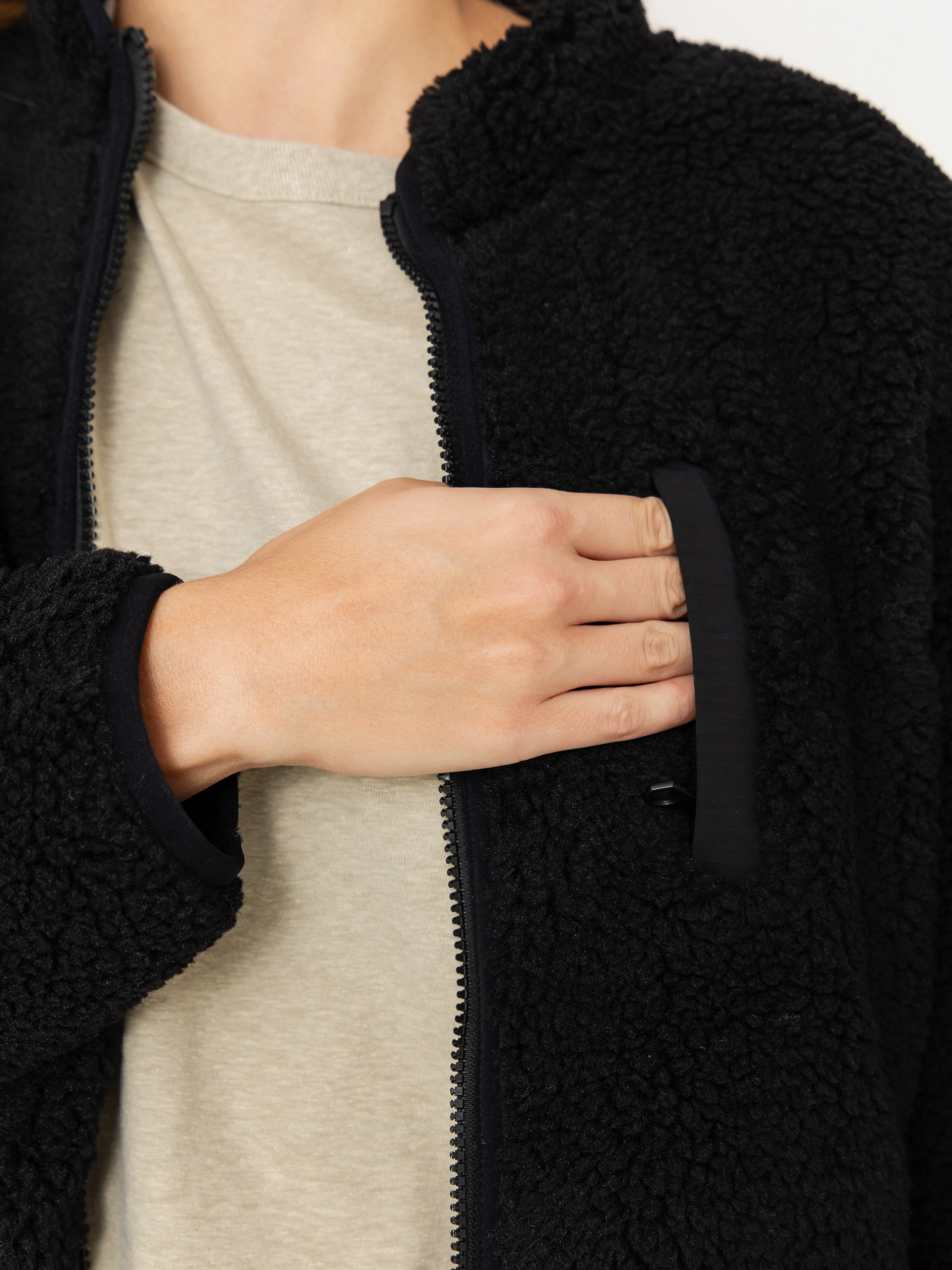 Mikina Volcom Wuzer Fuzzar Wmn (black)