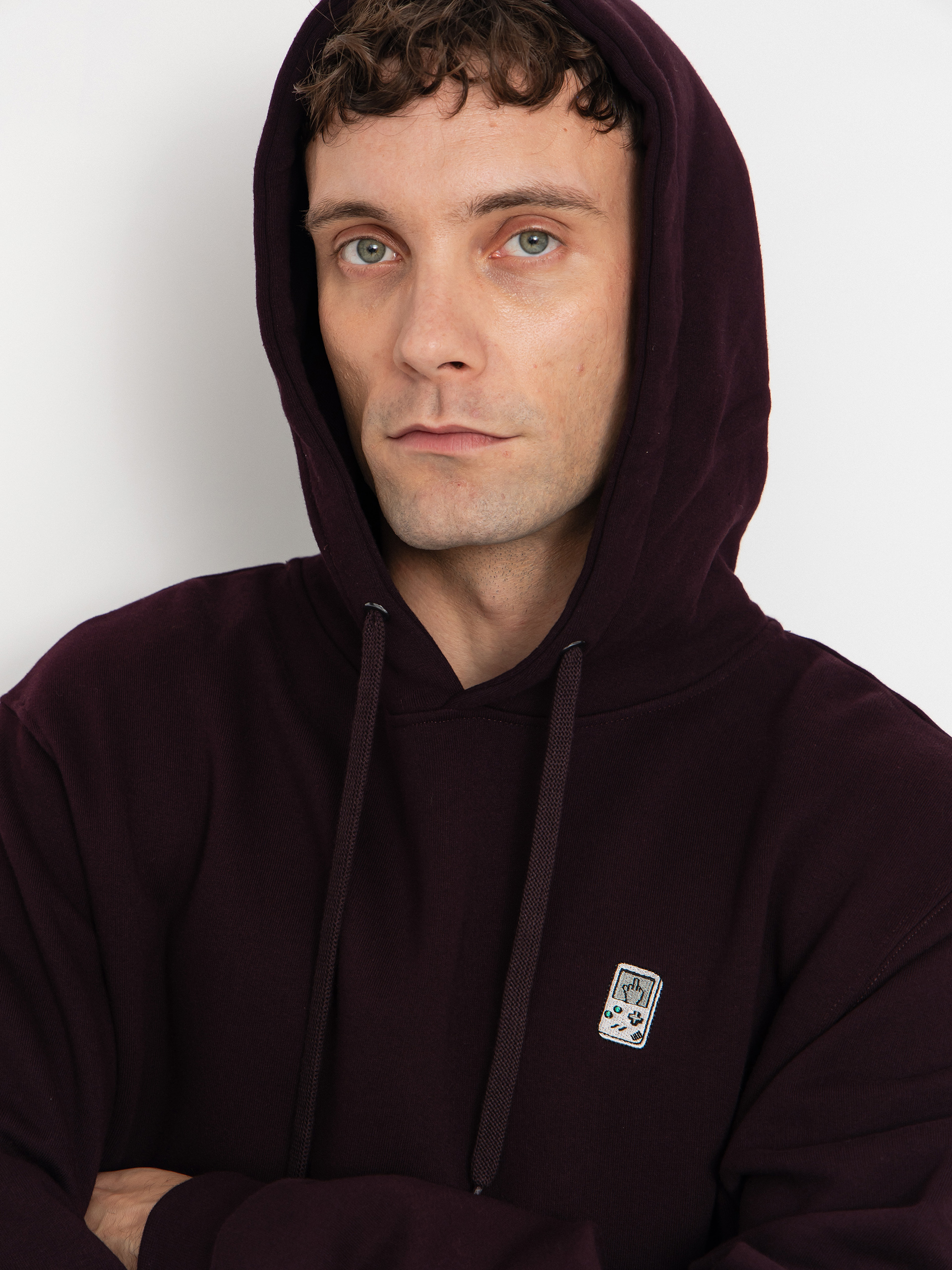 Mikina s kapucňou Iriedaily Play Different HD (aubergine)