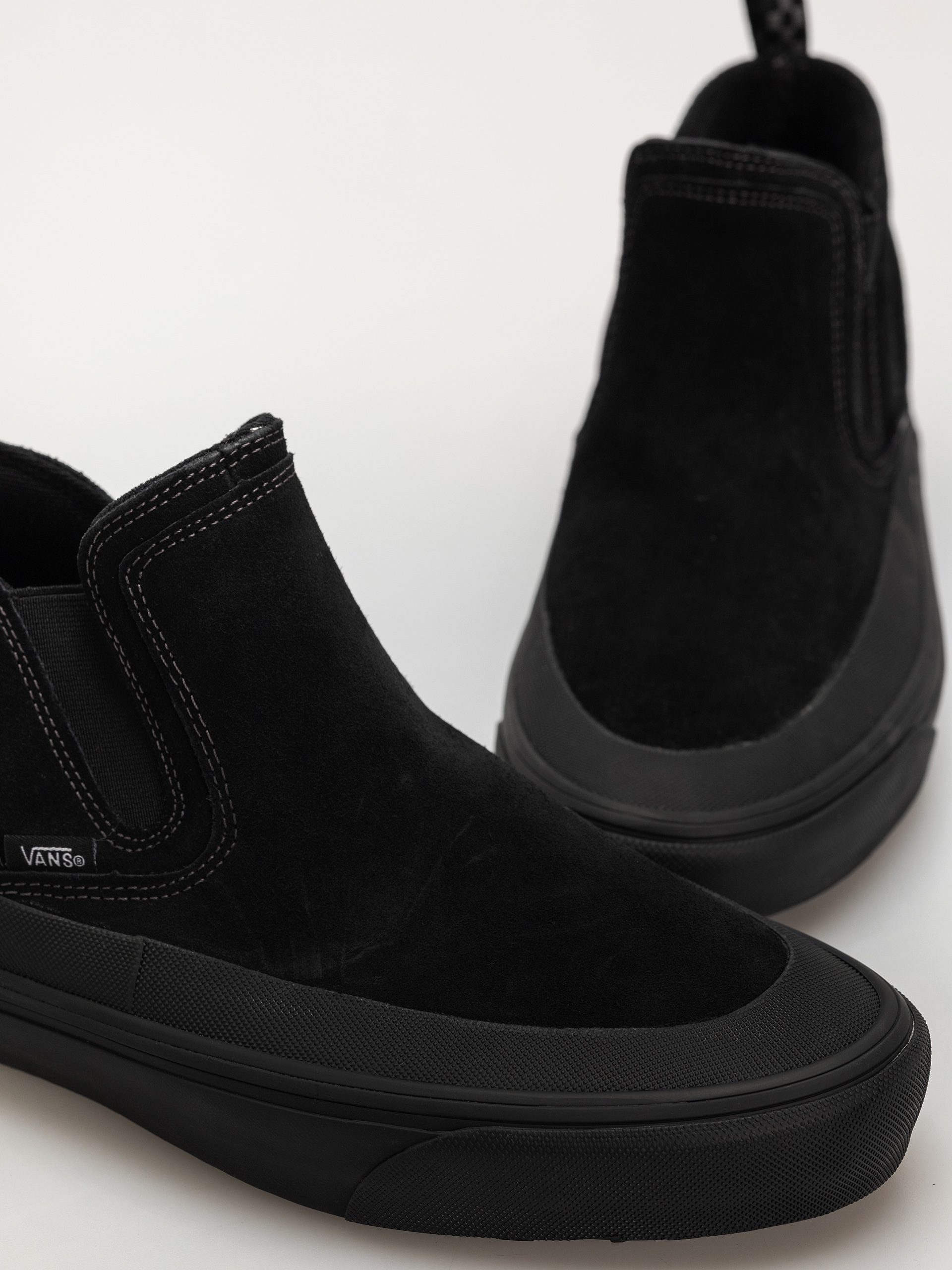 Topánky Vans Mte Mid Slip Insulated (black)