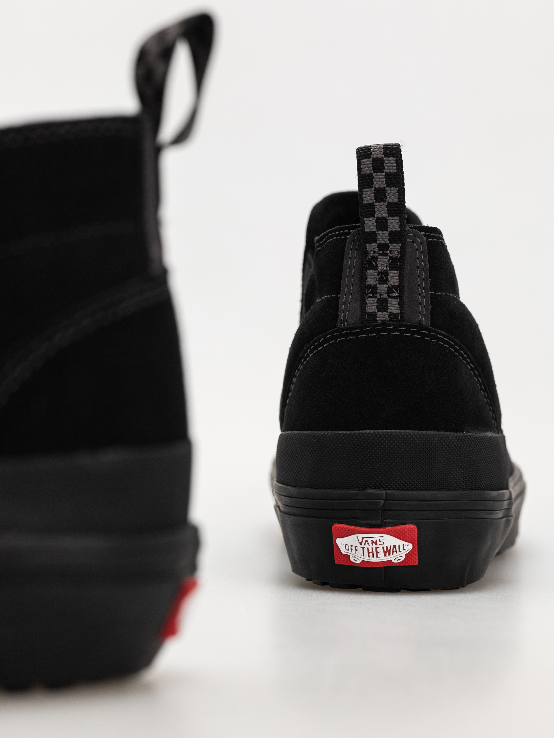 Topánky Vans Mte Mid Slip Insulated (black)