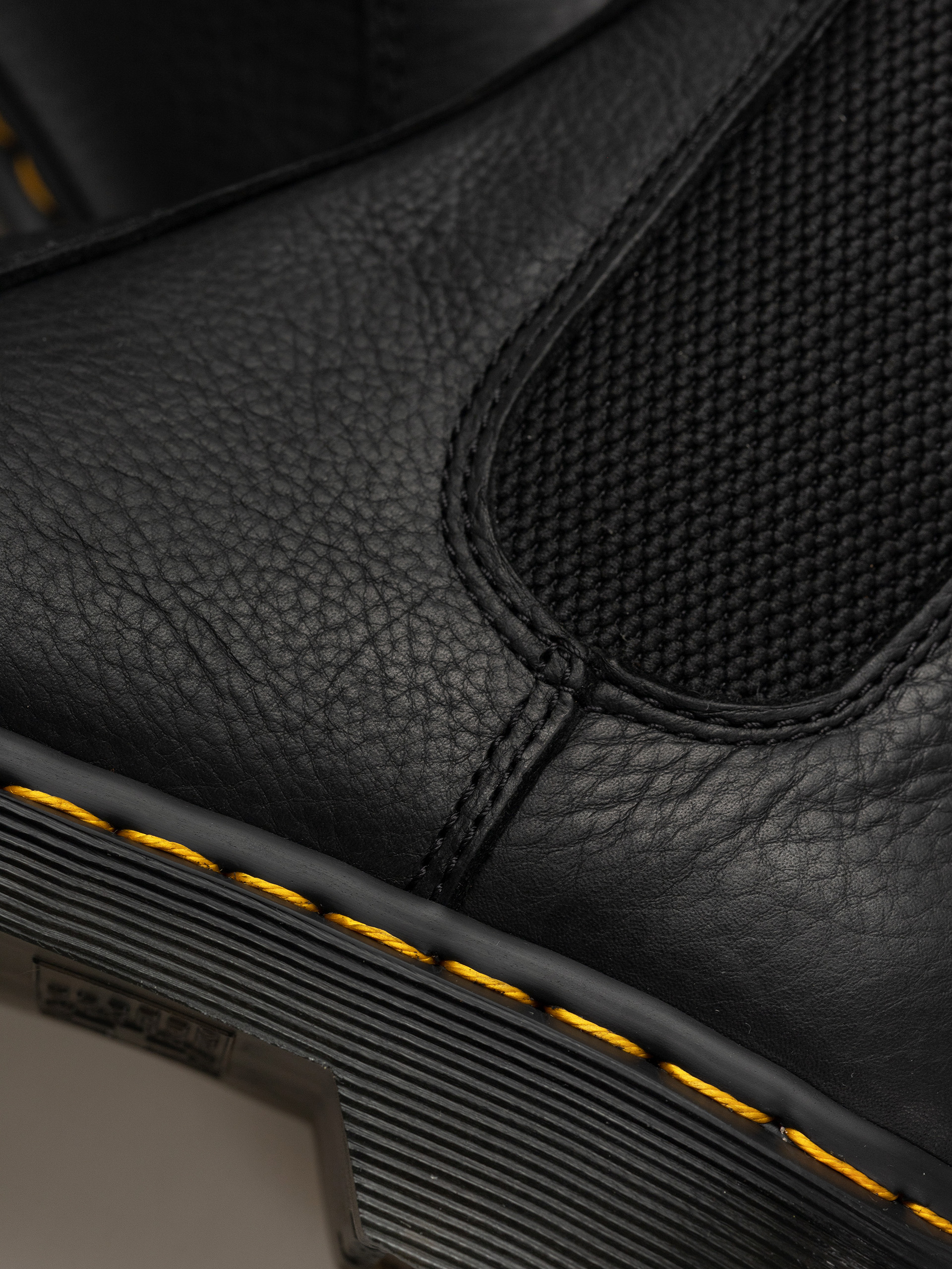 Topánky Dr. Martens 2976 Chelsea (black ambassador)