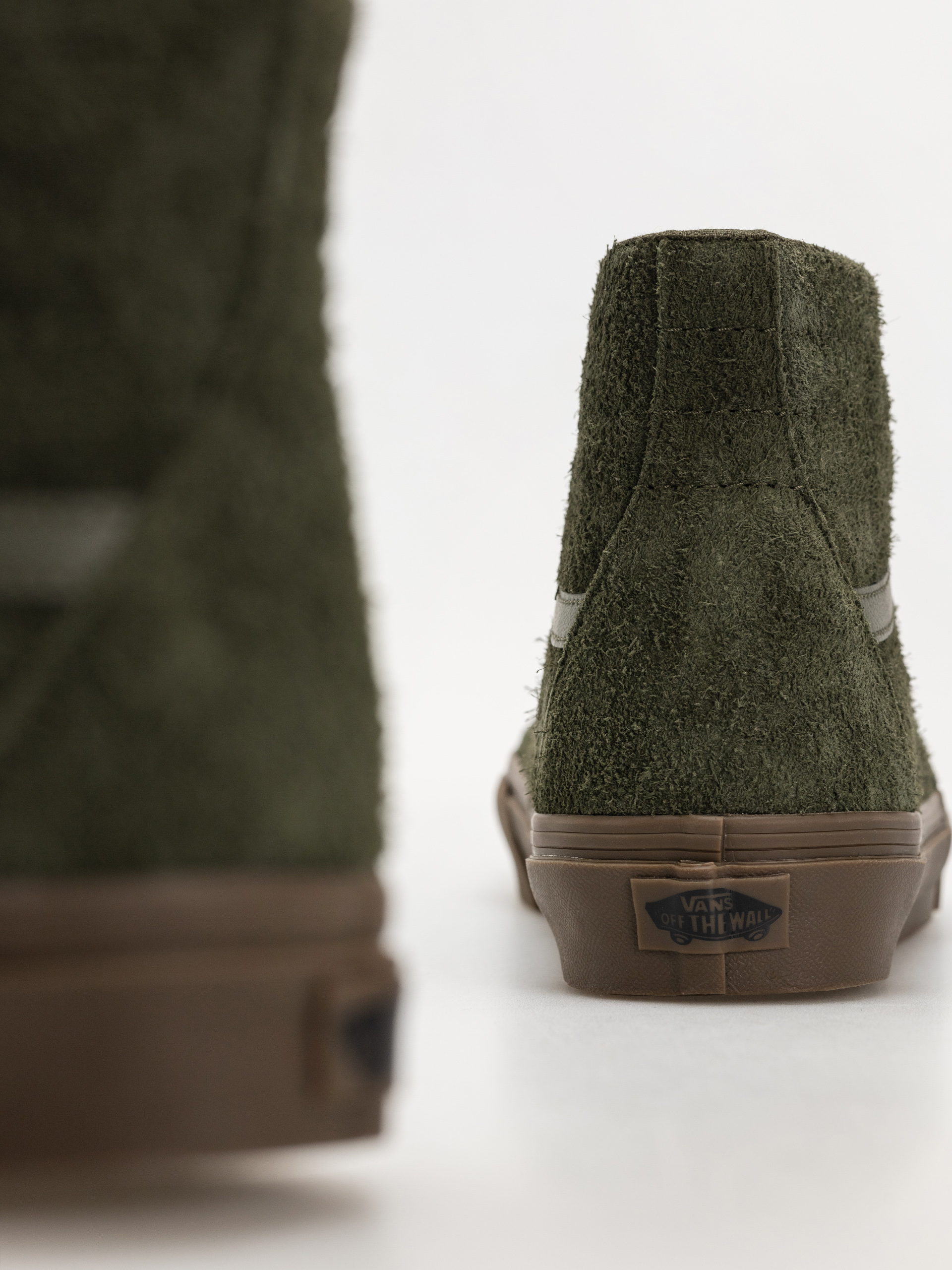 Topánky Vans Sk8 Hi Tapered (hairy suede olive/gum)