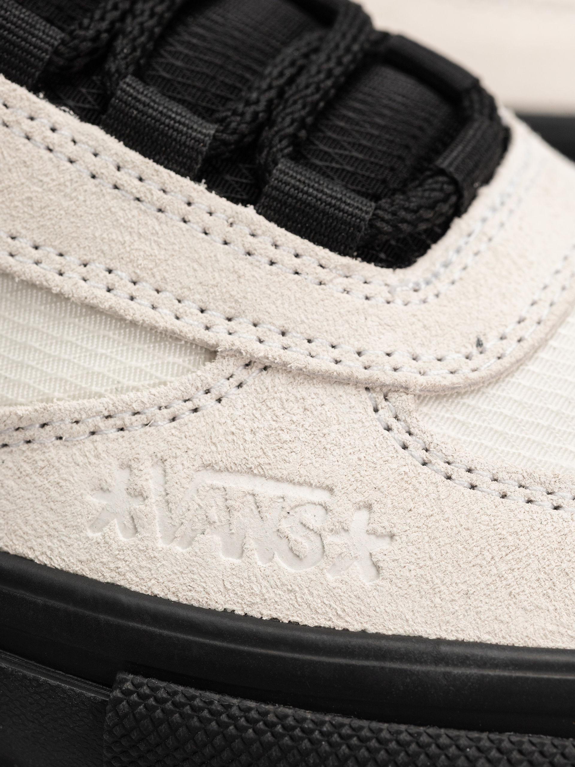 Topánky Vans Skate Safe Low (atiba bone white/black)