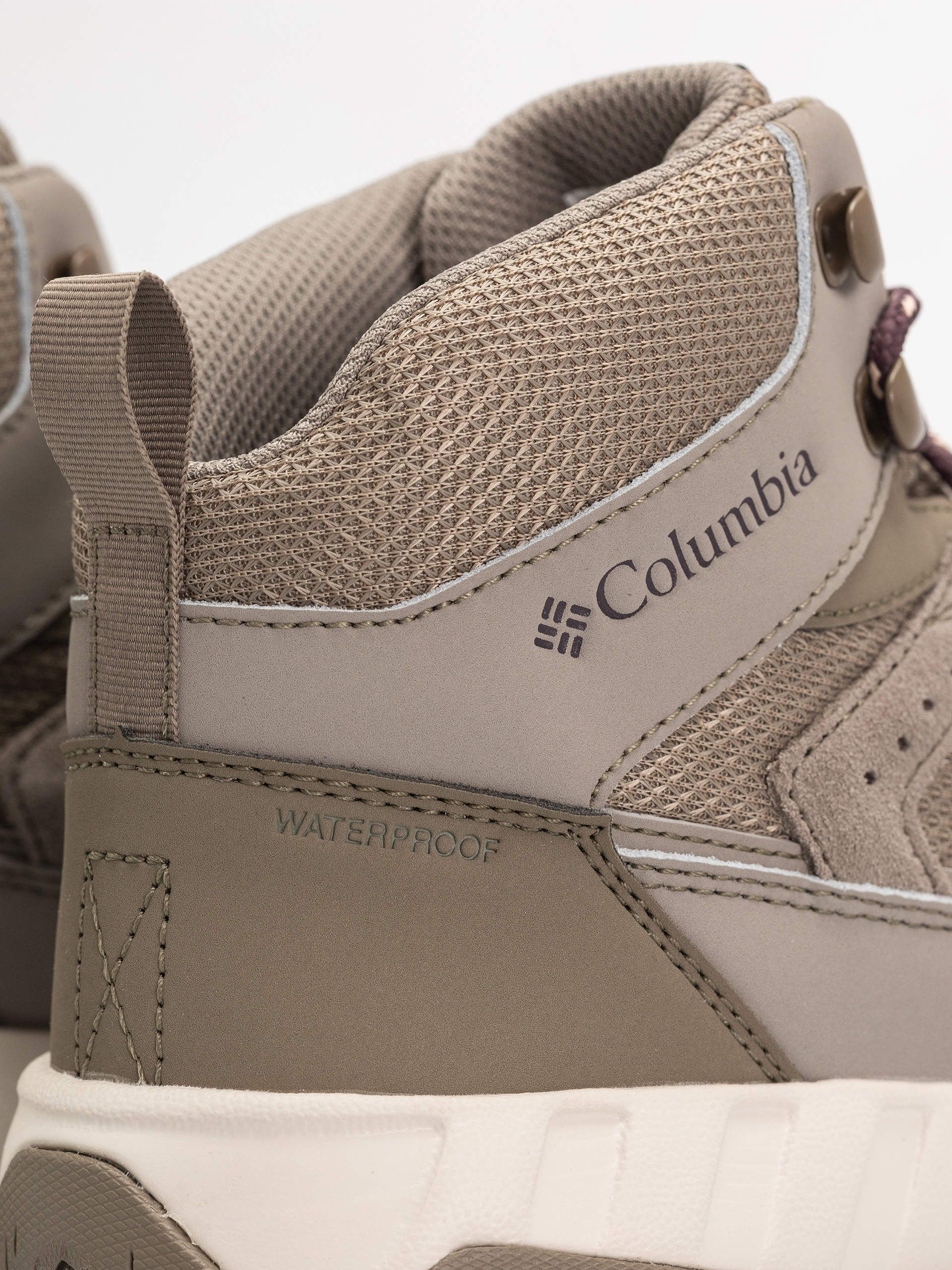 Topánky Columbia Strata Trail Mid WP Wmn (kettle/blush rose)