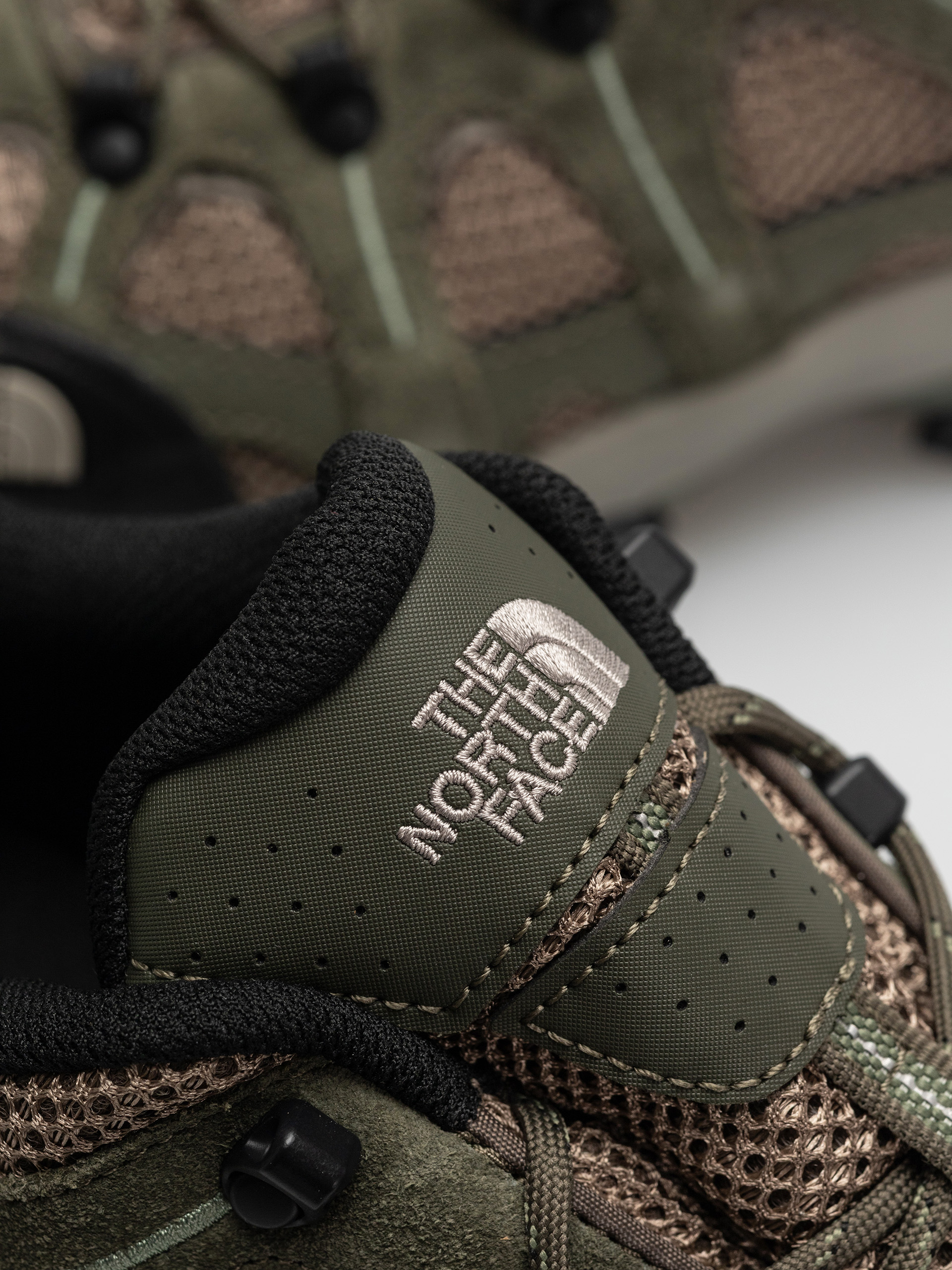 Topánky The North Face Hedgehog 06 Rvst (new taupe green/bark mi)
