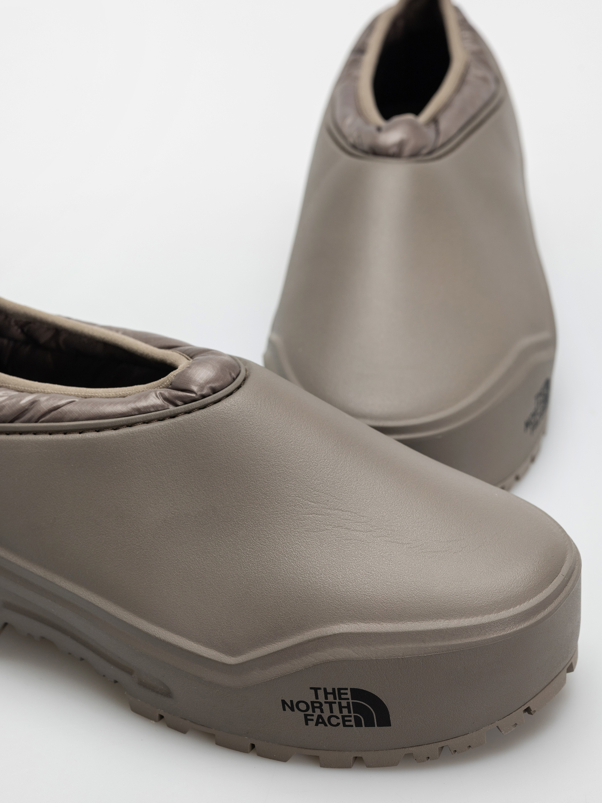 Topánky The North Face Base Camp Wp Mule (mocha brown/mocha brown)