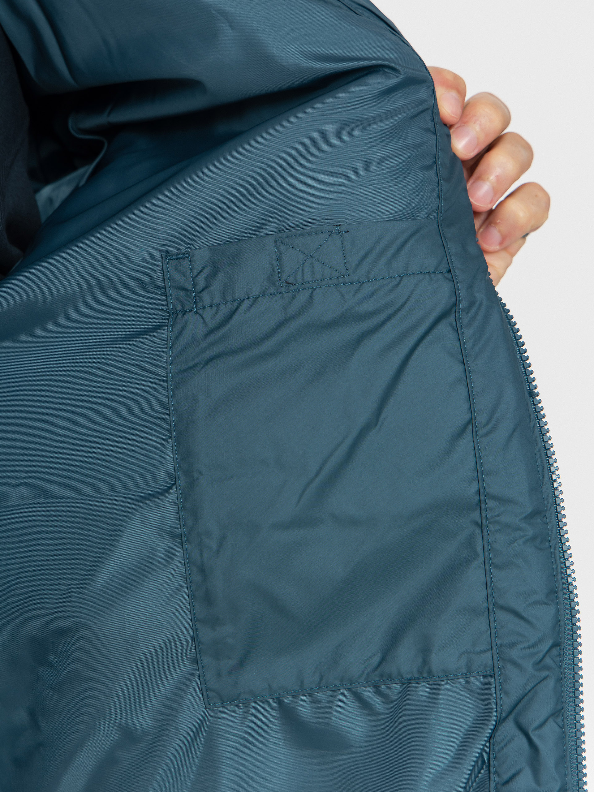 Bunda Vans Mte Hillgate No Hood Puffer (stargazer)