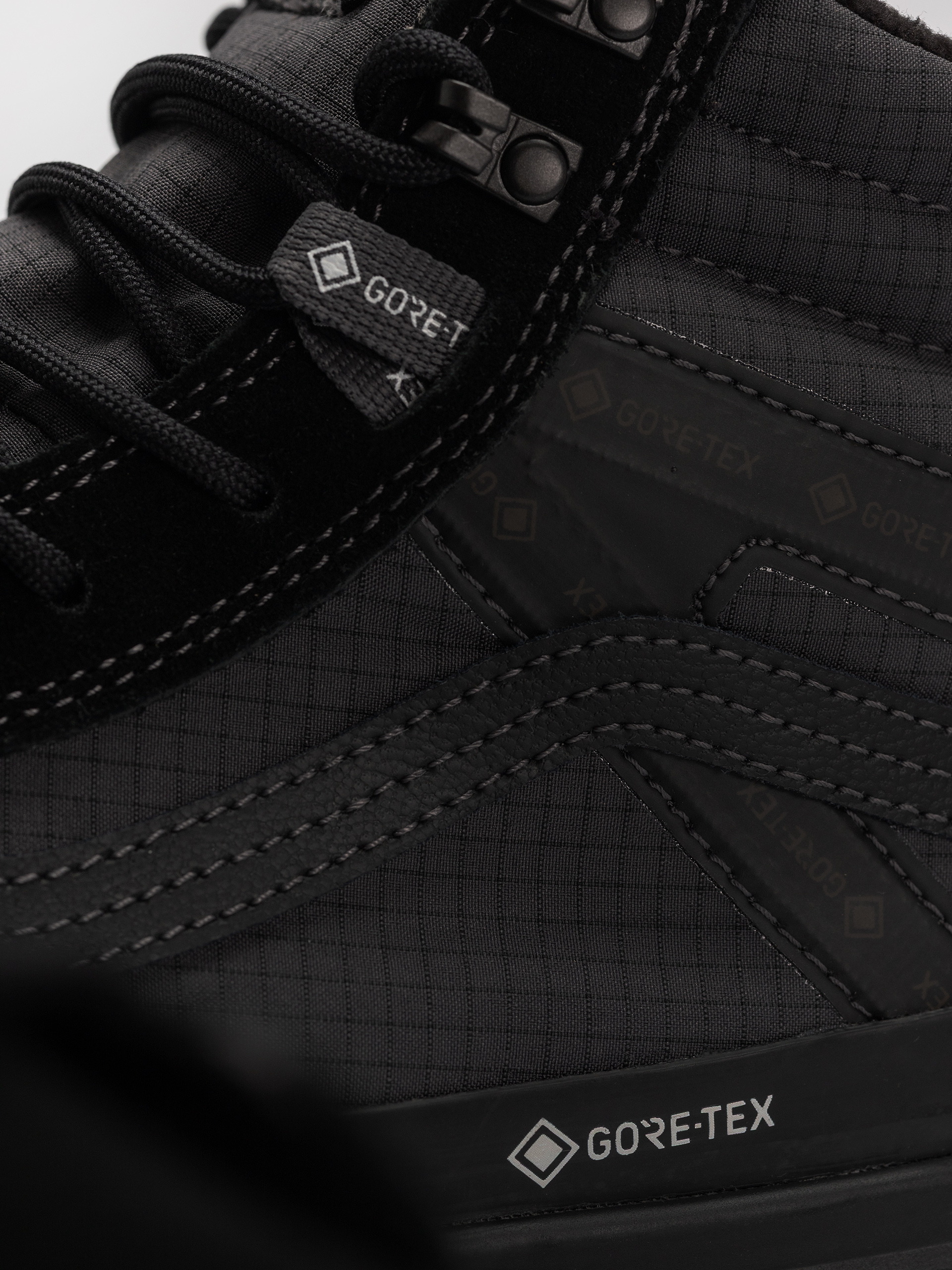 Topánky Vans Mte Sk8 Hi Gore Tex Insulated (black/black)