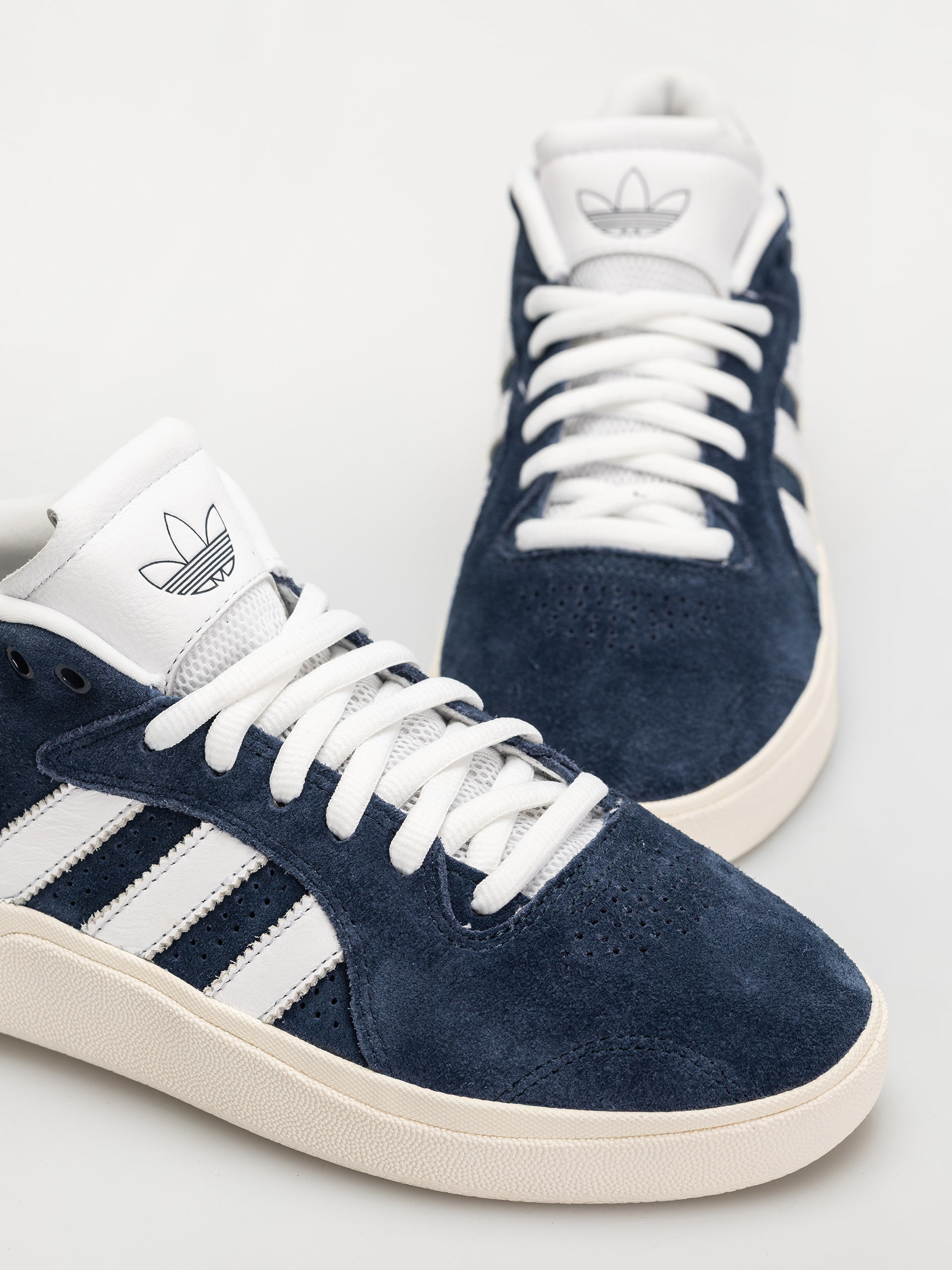 Topánky adidas Tyshawn (conavy/ftwwht/cwhite)