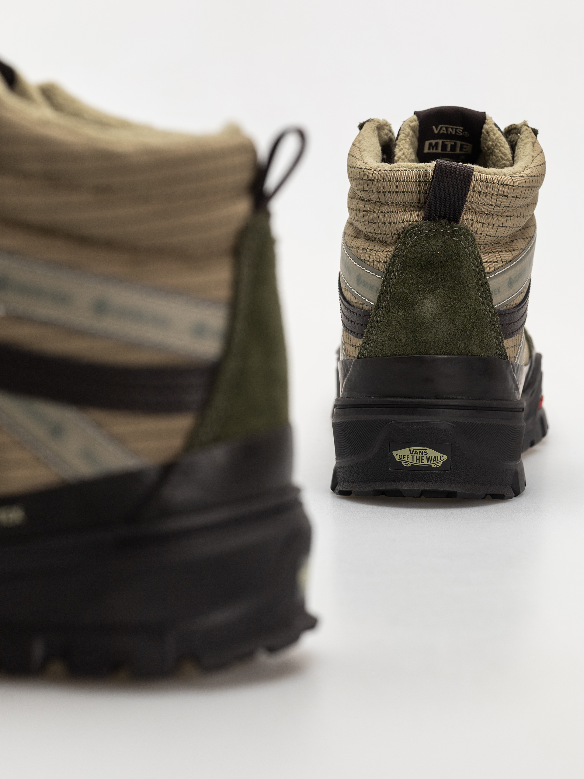 Topánky Vans Mte Sk8 Hi Gore Tex Insulated (dark green/dark brown)