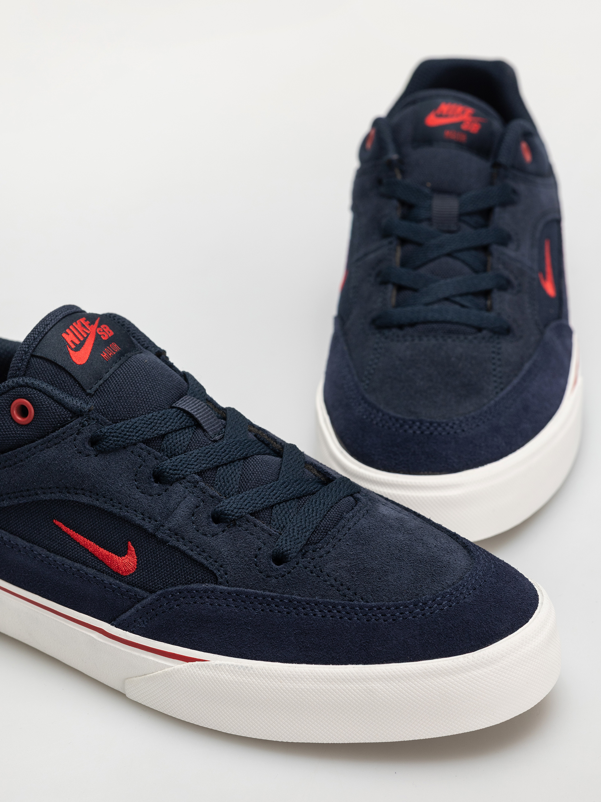 Topánky Nike SB Malor (obsidian/gym red midnight navy)