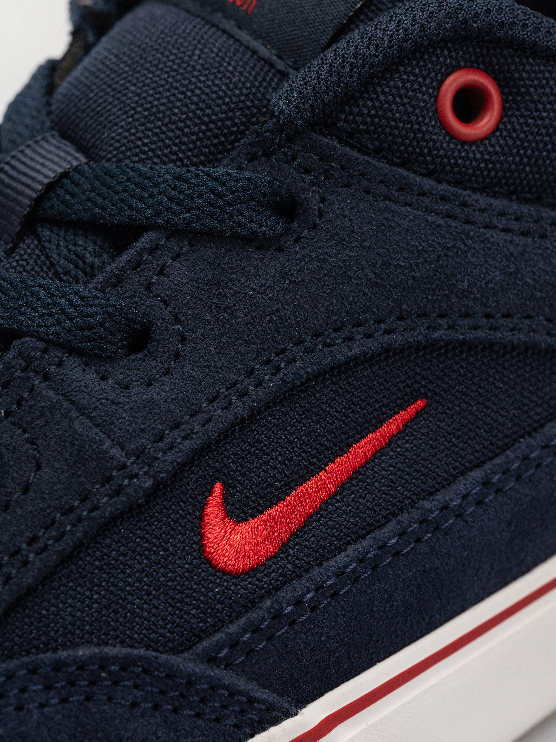 Topánky Nike SB Malor (obsidian/gym red midnight navy)