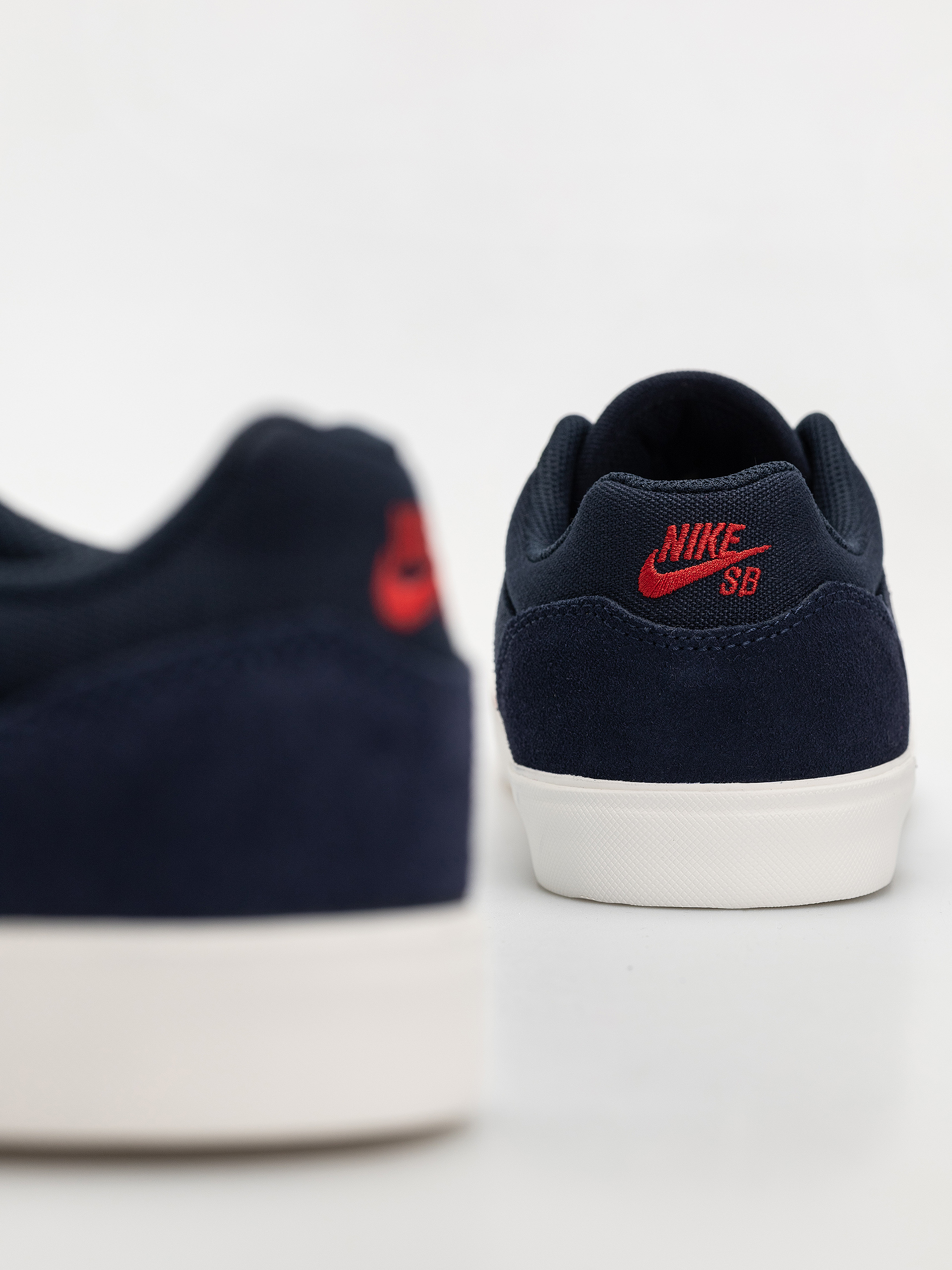Topánky Nike SB Malor (obsidian/gym red midnight navy)