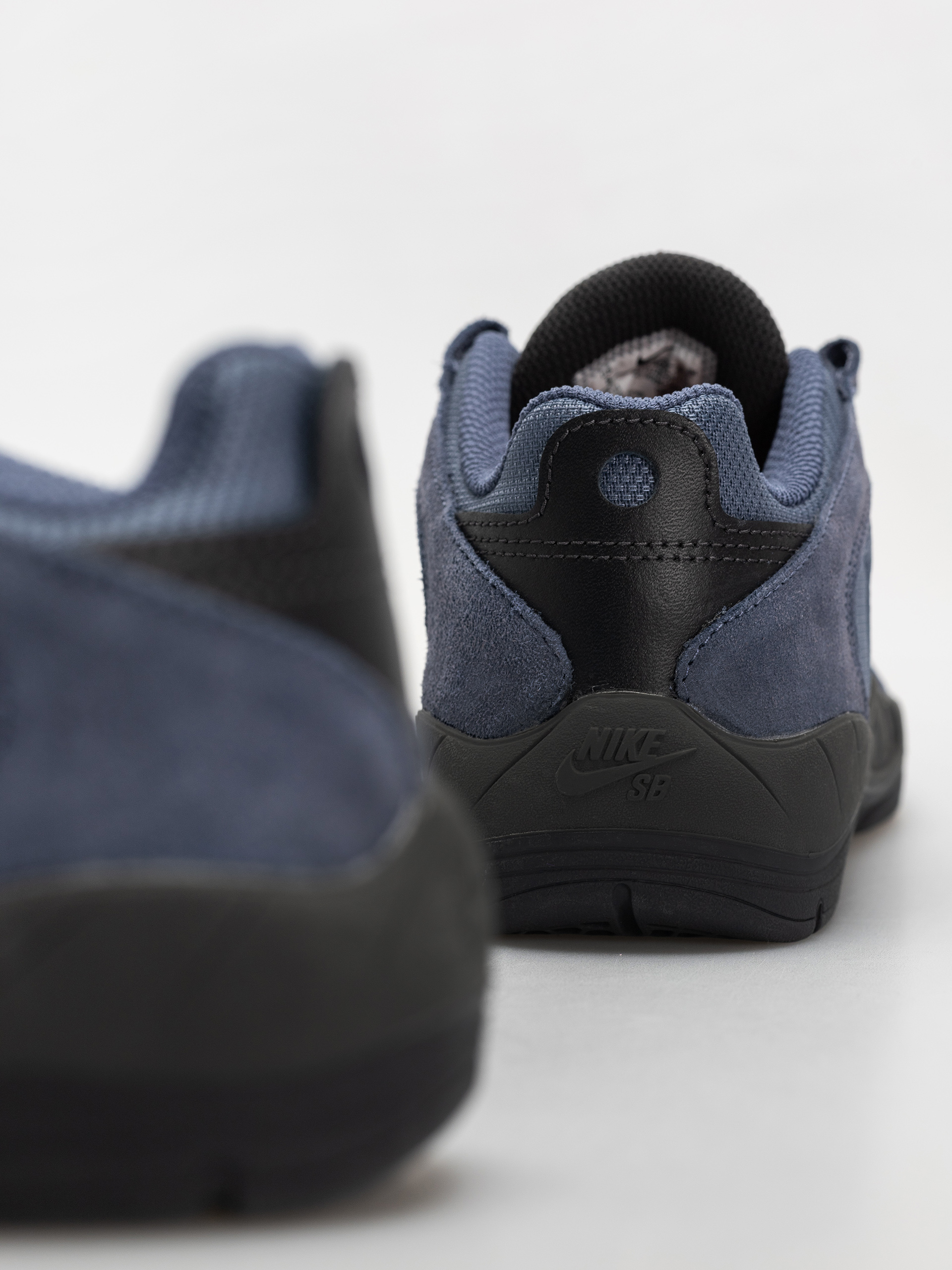 Topánky Nike SB Vertebrae (diffused blue/campfire orange anthracite)