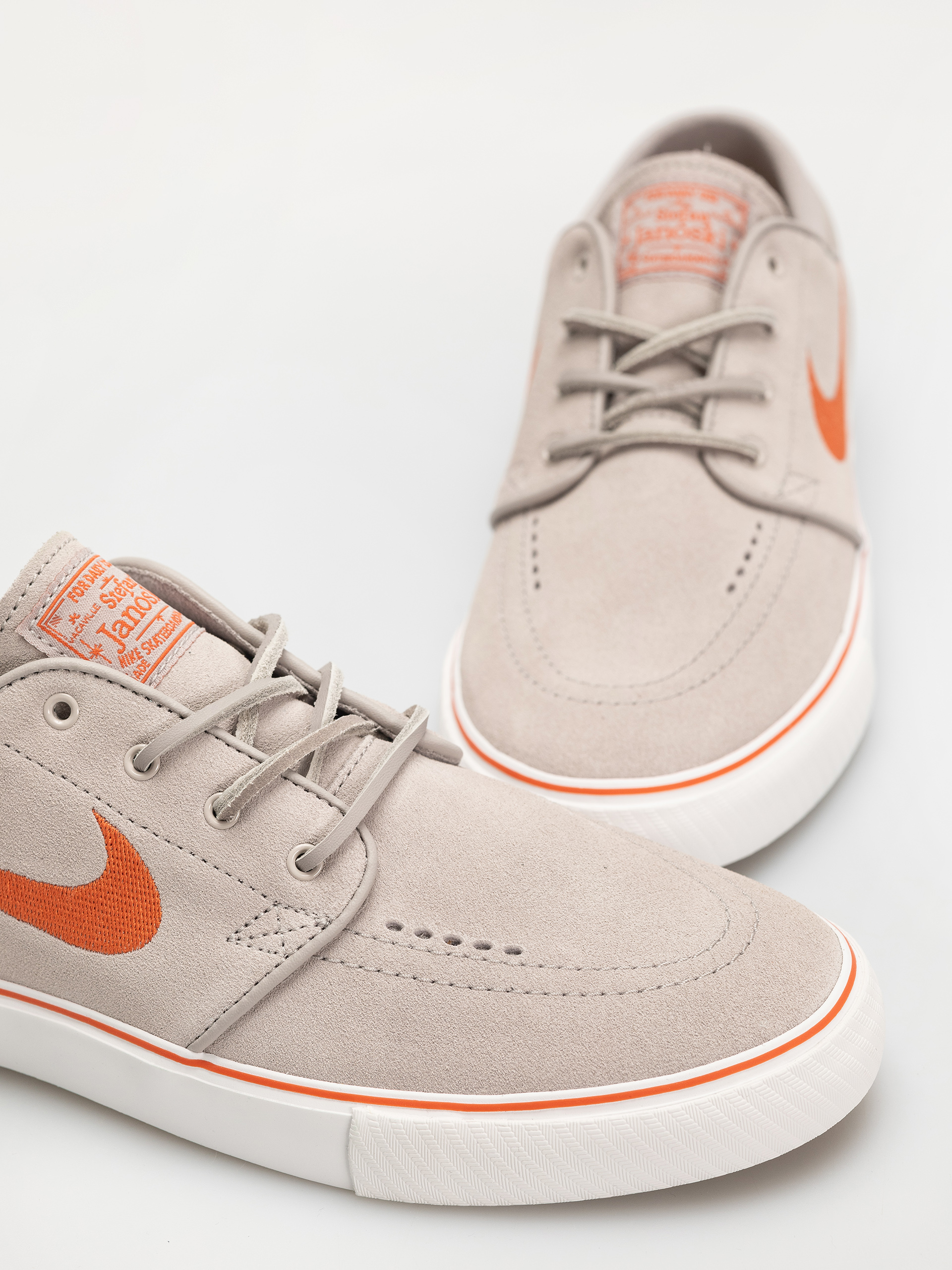 Topánky Nike SB Zoom Janoski OG+ (college grey/cosmic clay summit white)