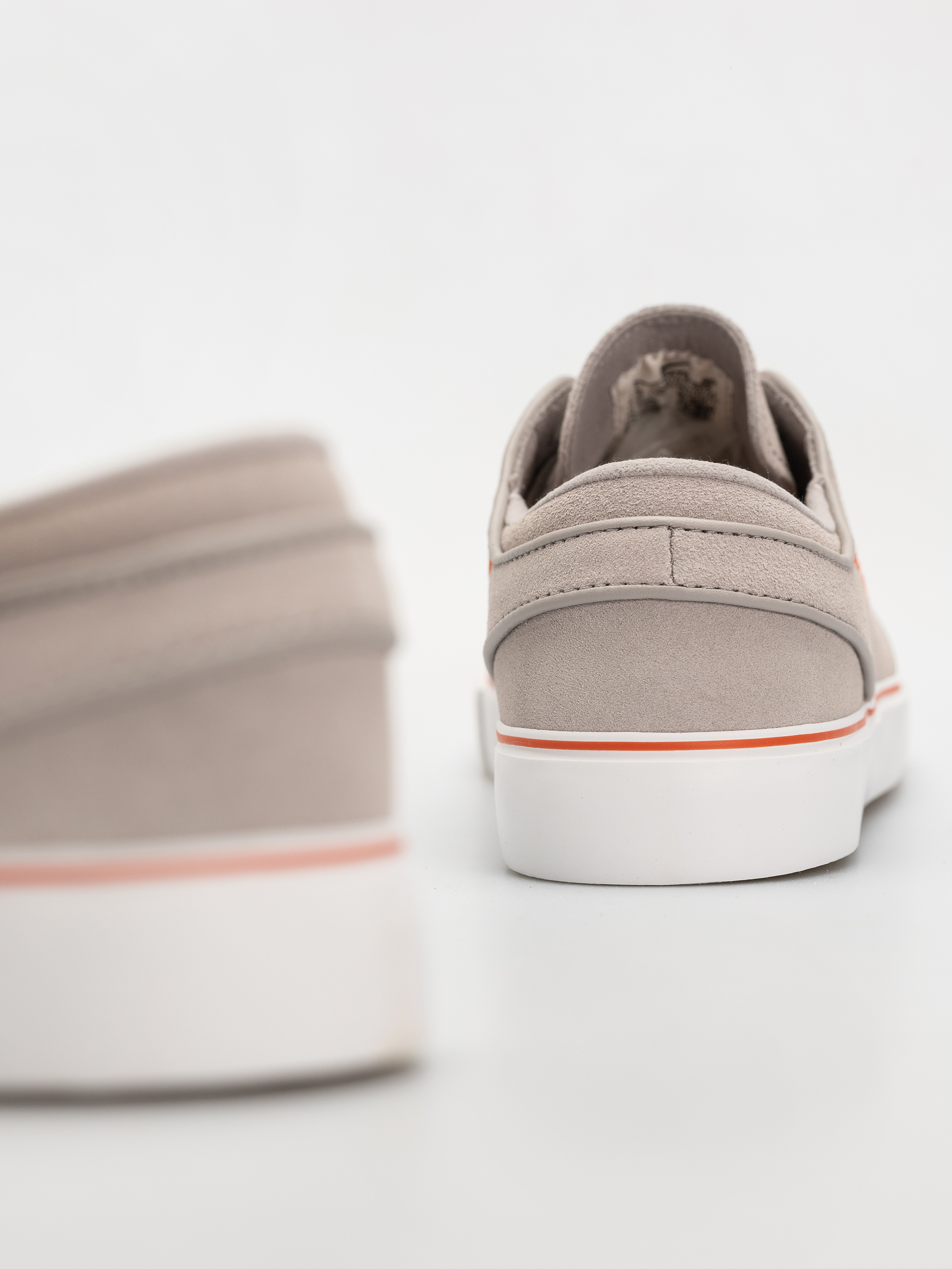 Topánky Nike SB Zoom Janoski OG+ (college grey/cosmic clay summit white)